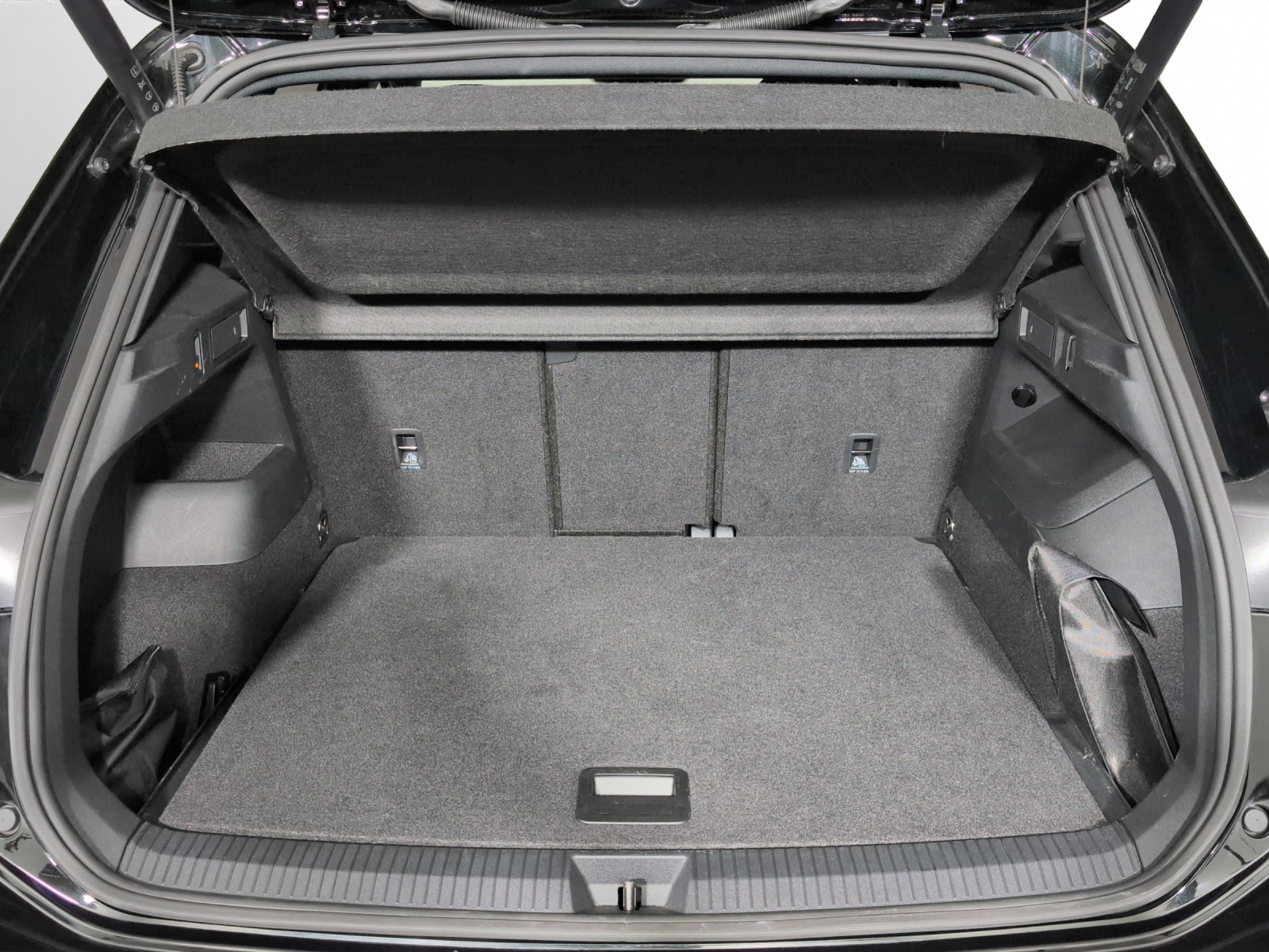 VW Tiguan 2.0 TSI DSG R-Line 4Motion-image-14