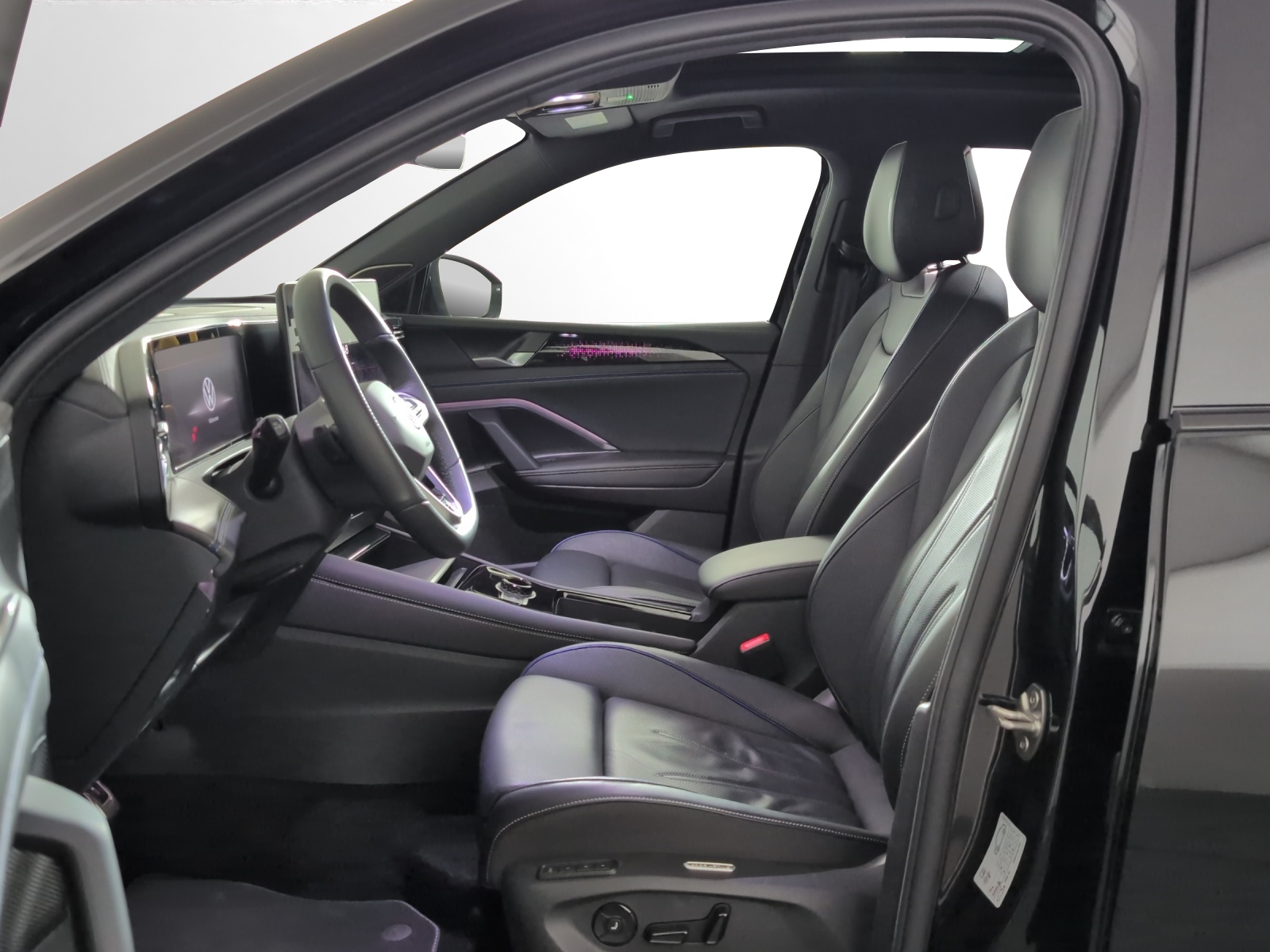 VW Tiguan 2.0 TSI DSG R-Line 4Motion-image-5