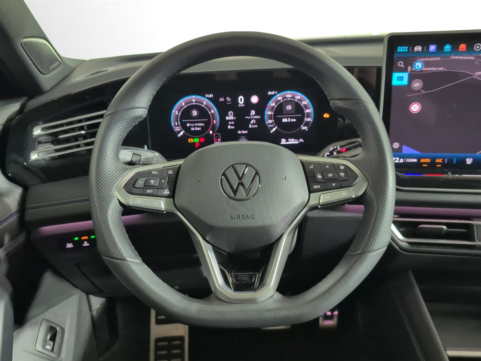 VW Tiguan 2.0 TSI DSG R-Line 4Motion-image-10
