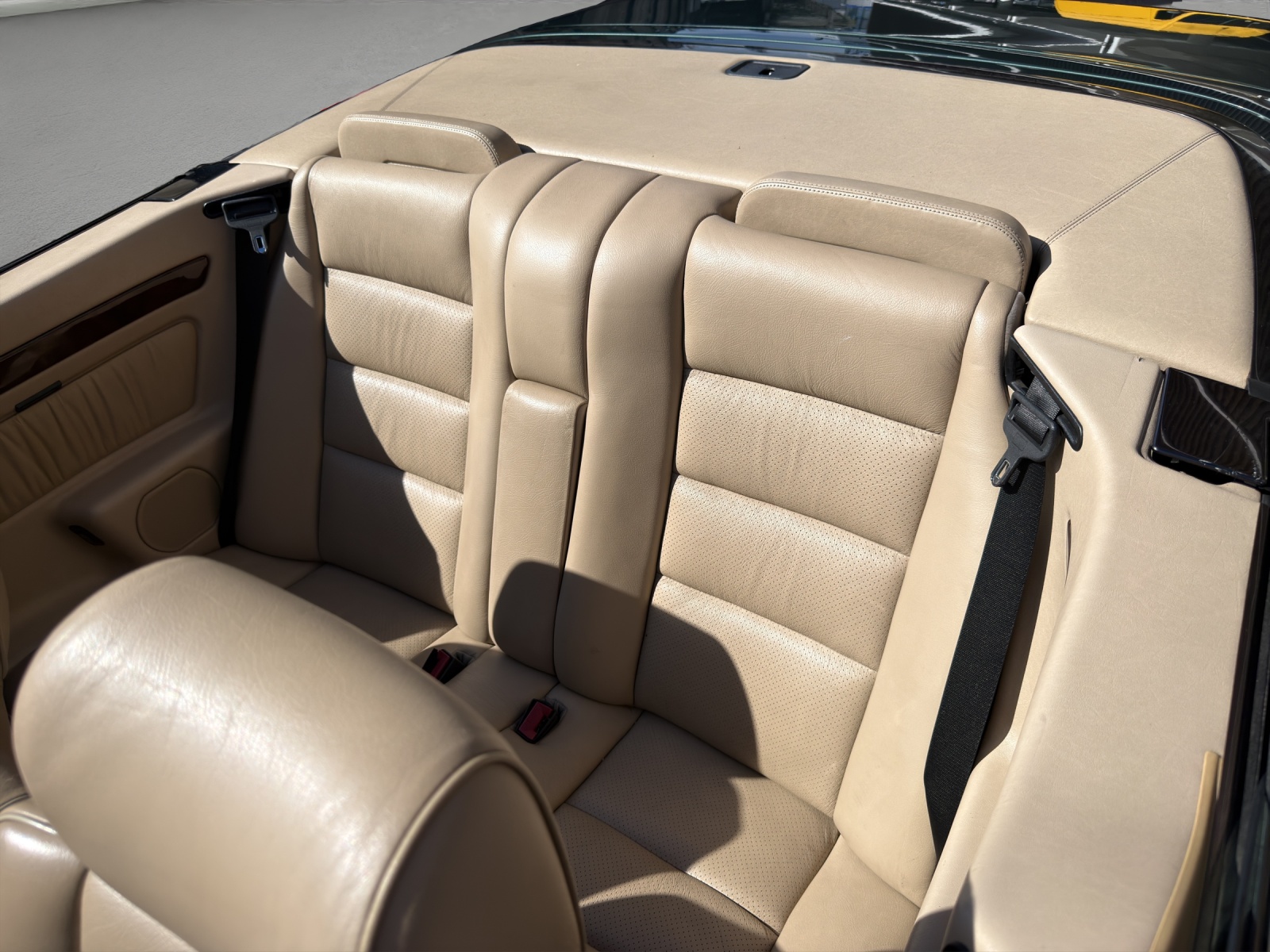 MERCEDES-BENZ E 220 Cabrio - 124er-image-13