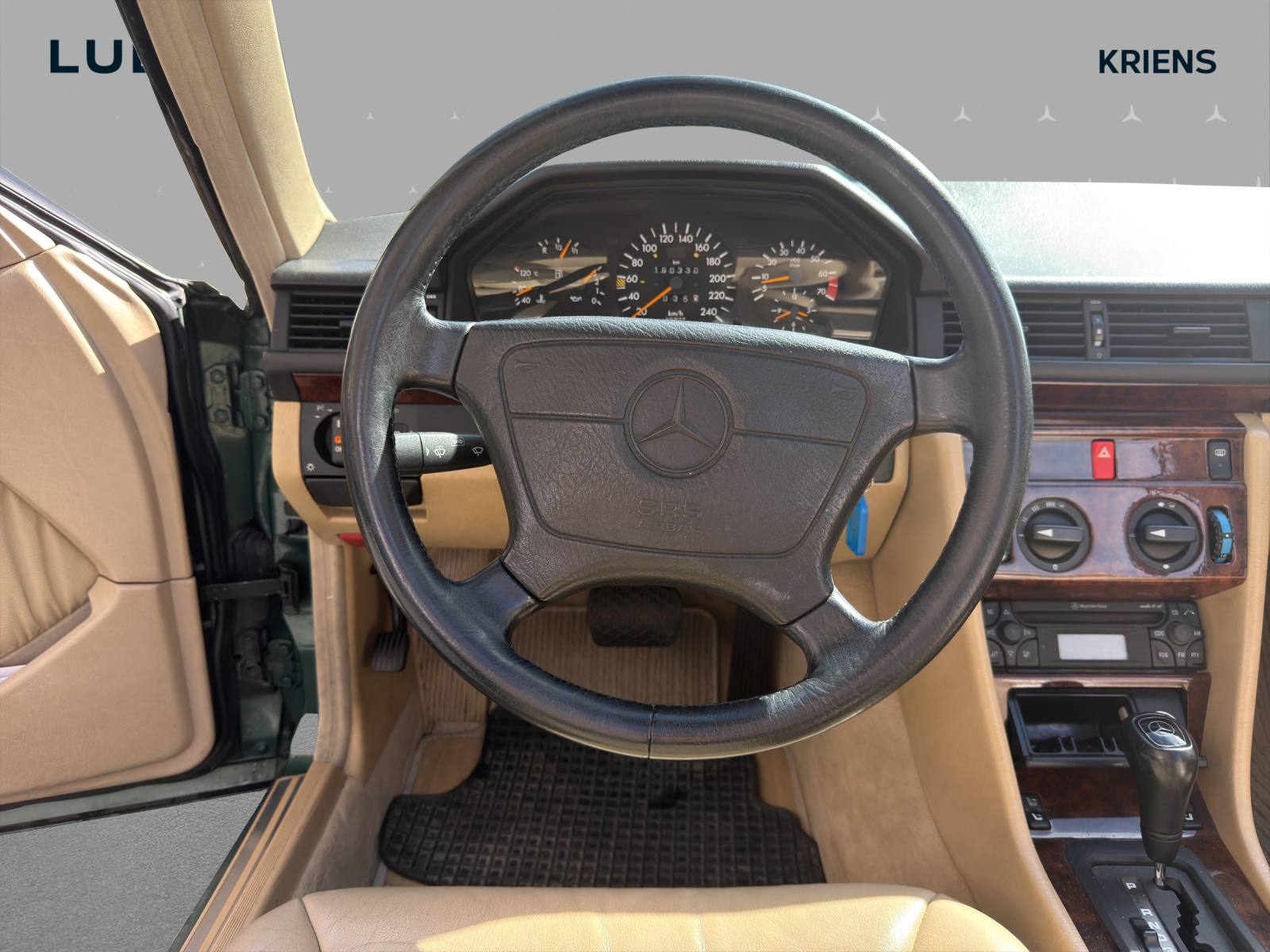 MERCEDES-BENZ E 220 Cabrio - 124er-image-9