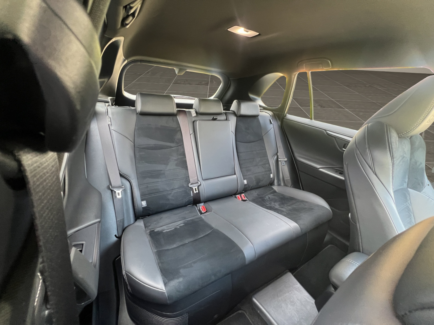TOYOTA RAV4 2.5 Plug-In-Hybrid GR Sport-image-21