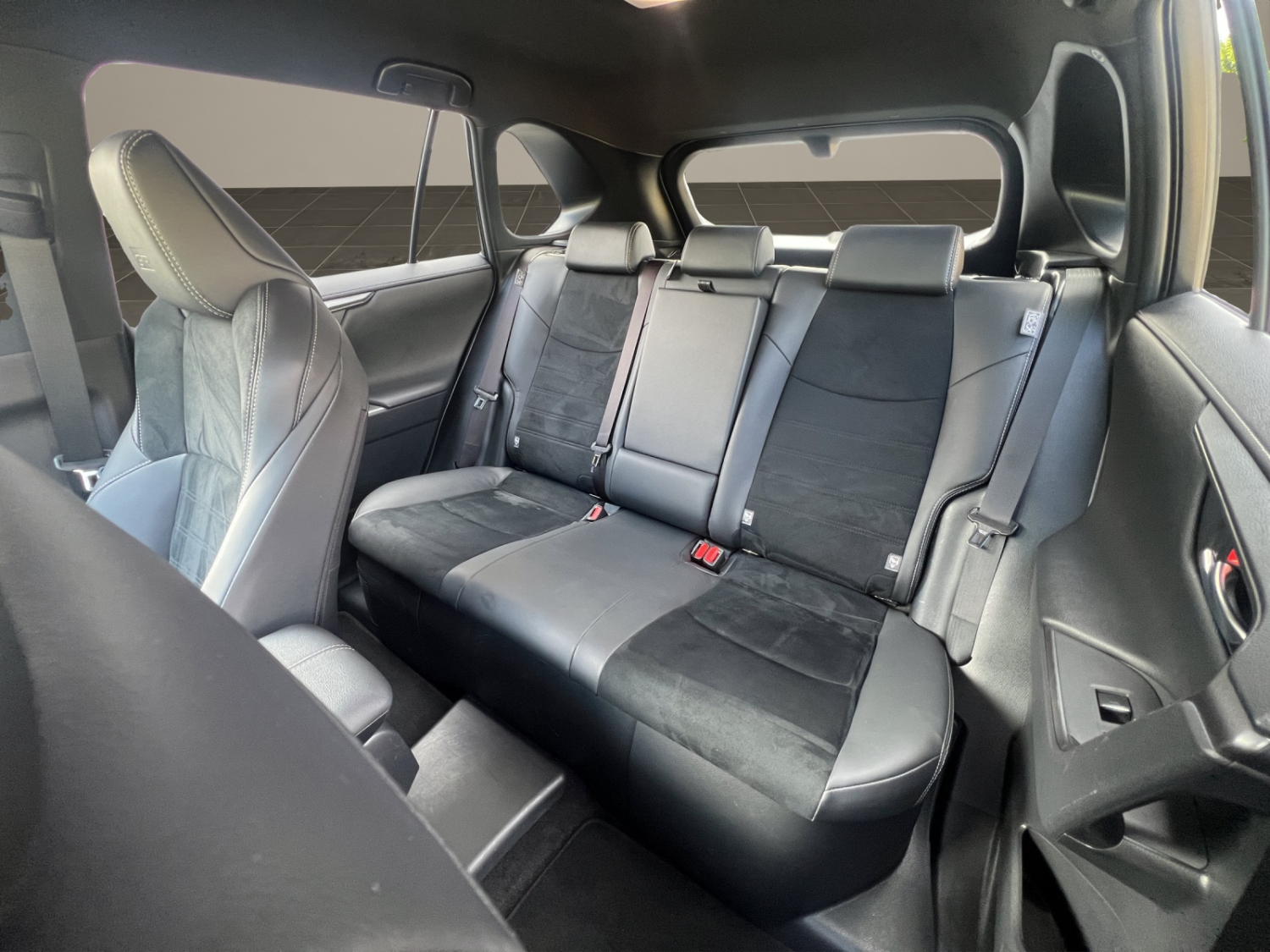 TOYOTA RAV4 2.5 Plug-In-Hybrid GR Sport-image-22