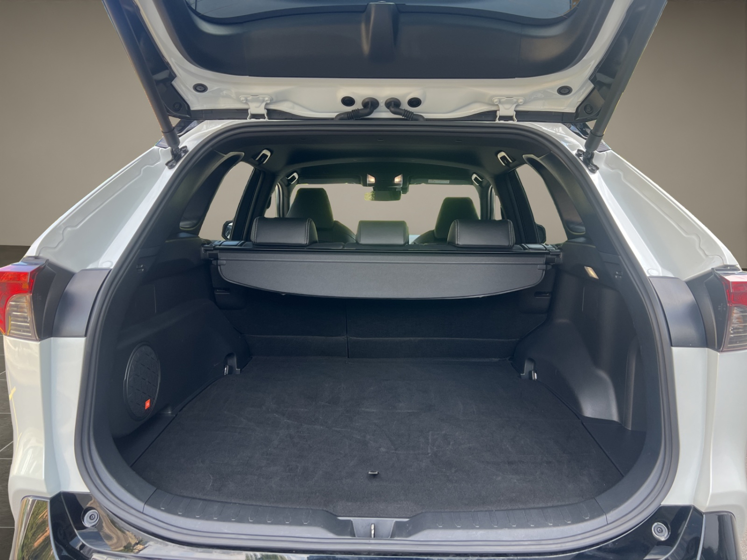 TOYOTA RAV4 2.5 Plug-In-Hybrid GR Sport-image-23