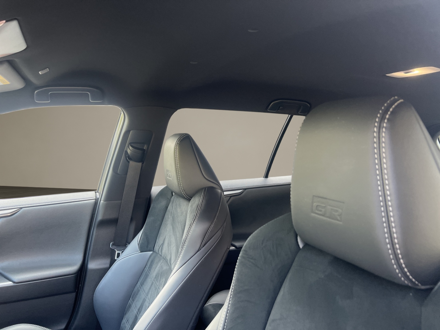 TOYOTA RAV4 2.5 Plug-In-Hybrid GR Sport-image-20