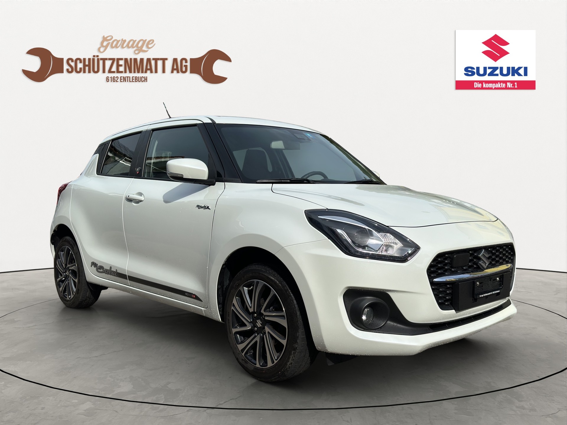 SUZUKI Swift 1.2 Compact Top 4x4 Hybrid-image-1