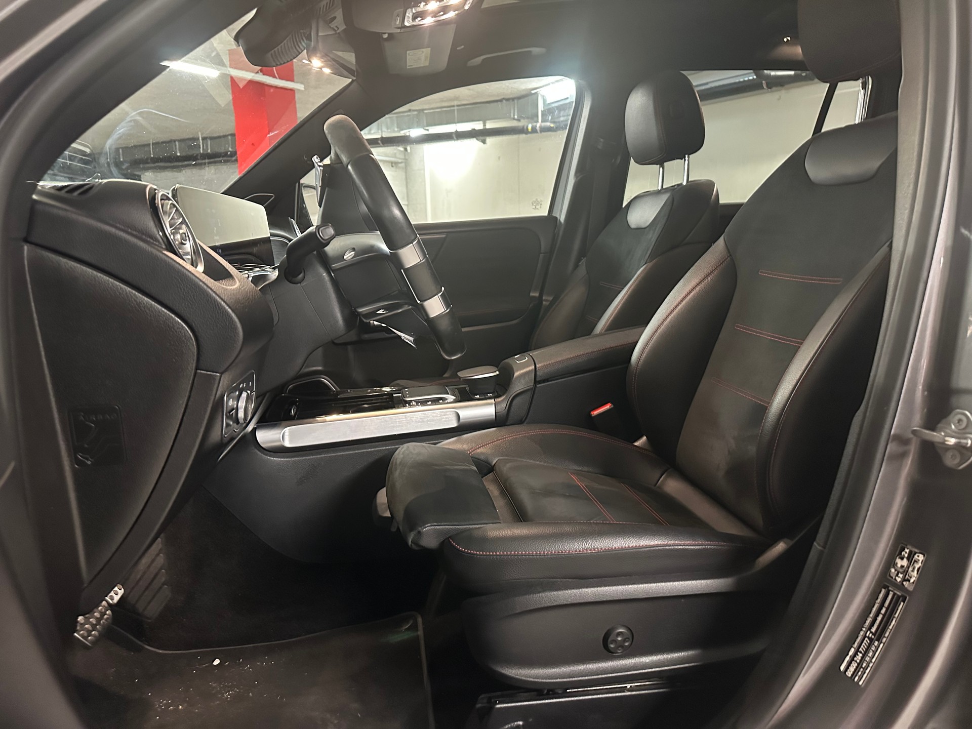 MERCEDES-BENZ GLB 35 AMG Performance 4Matic 8G-Tronic-image-12