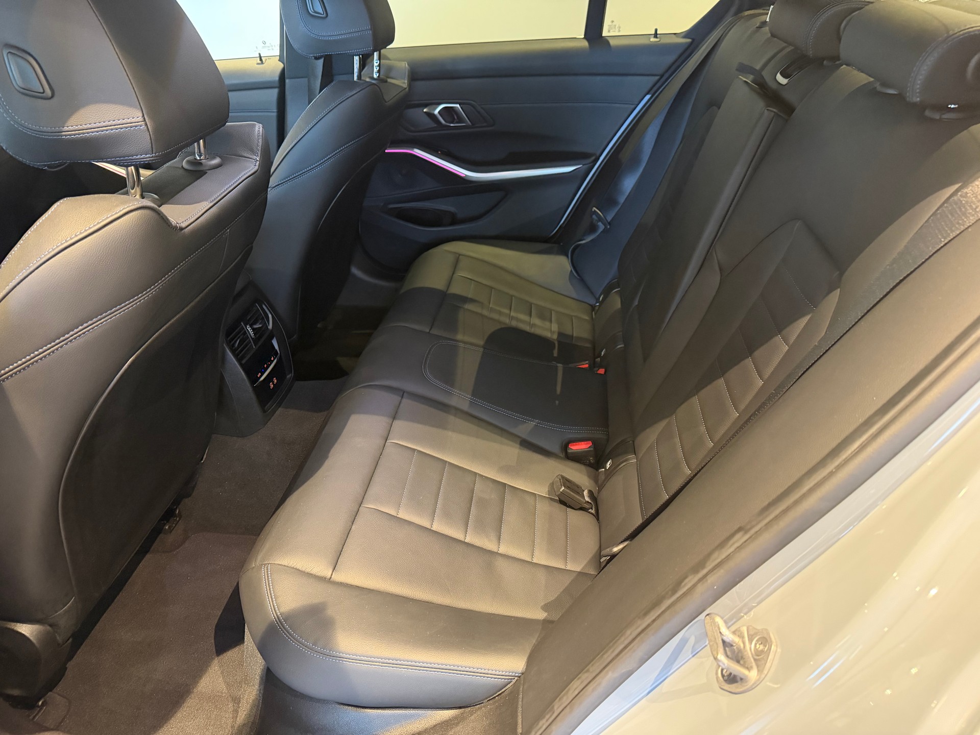 BMW 330d xDrive MSport-image-9