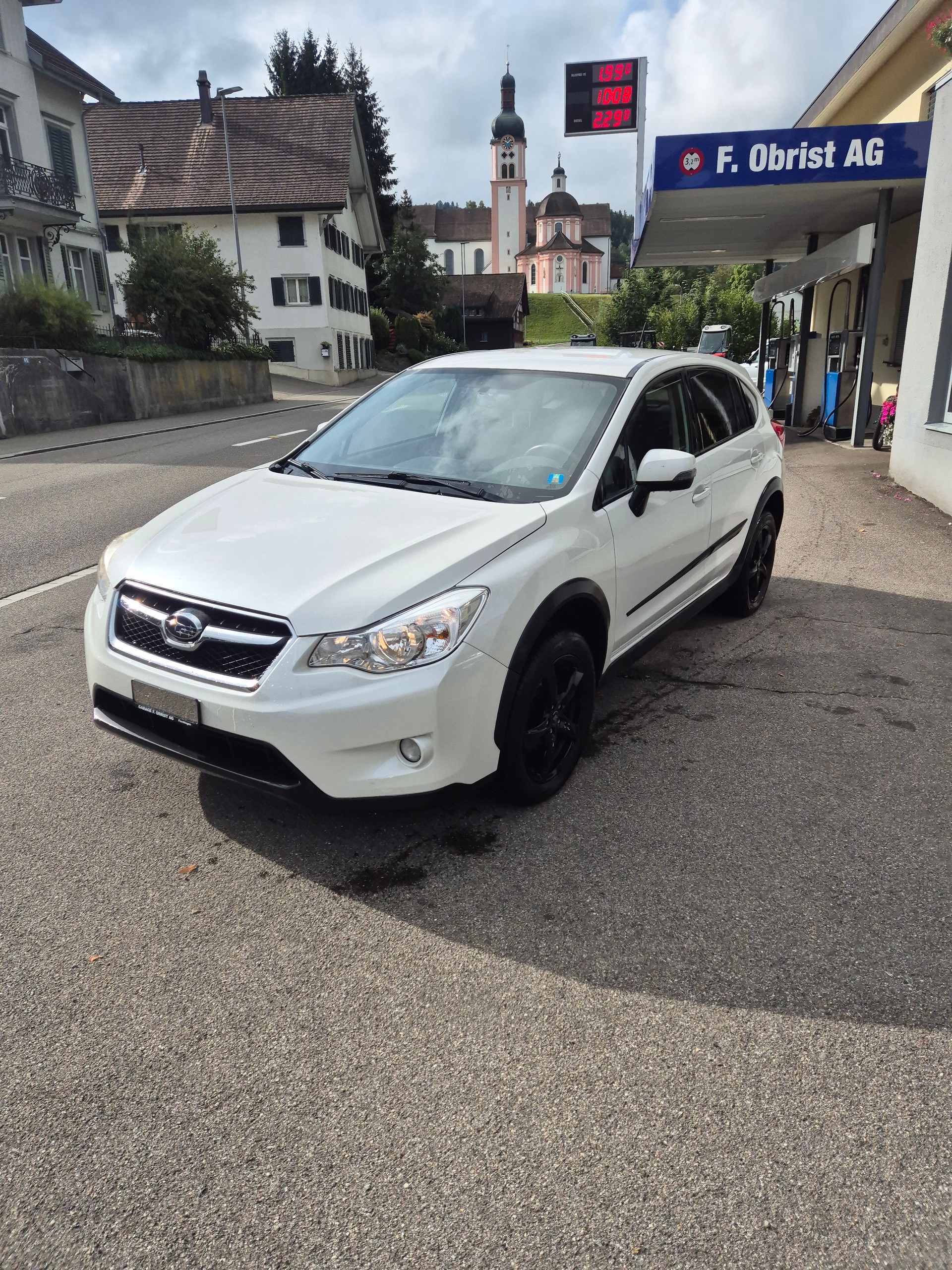 SUBARU XV 2.0 Swiss Two AWD CVT-image-0