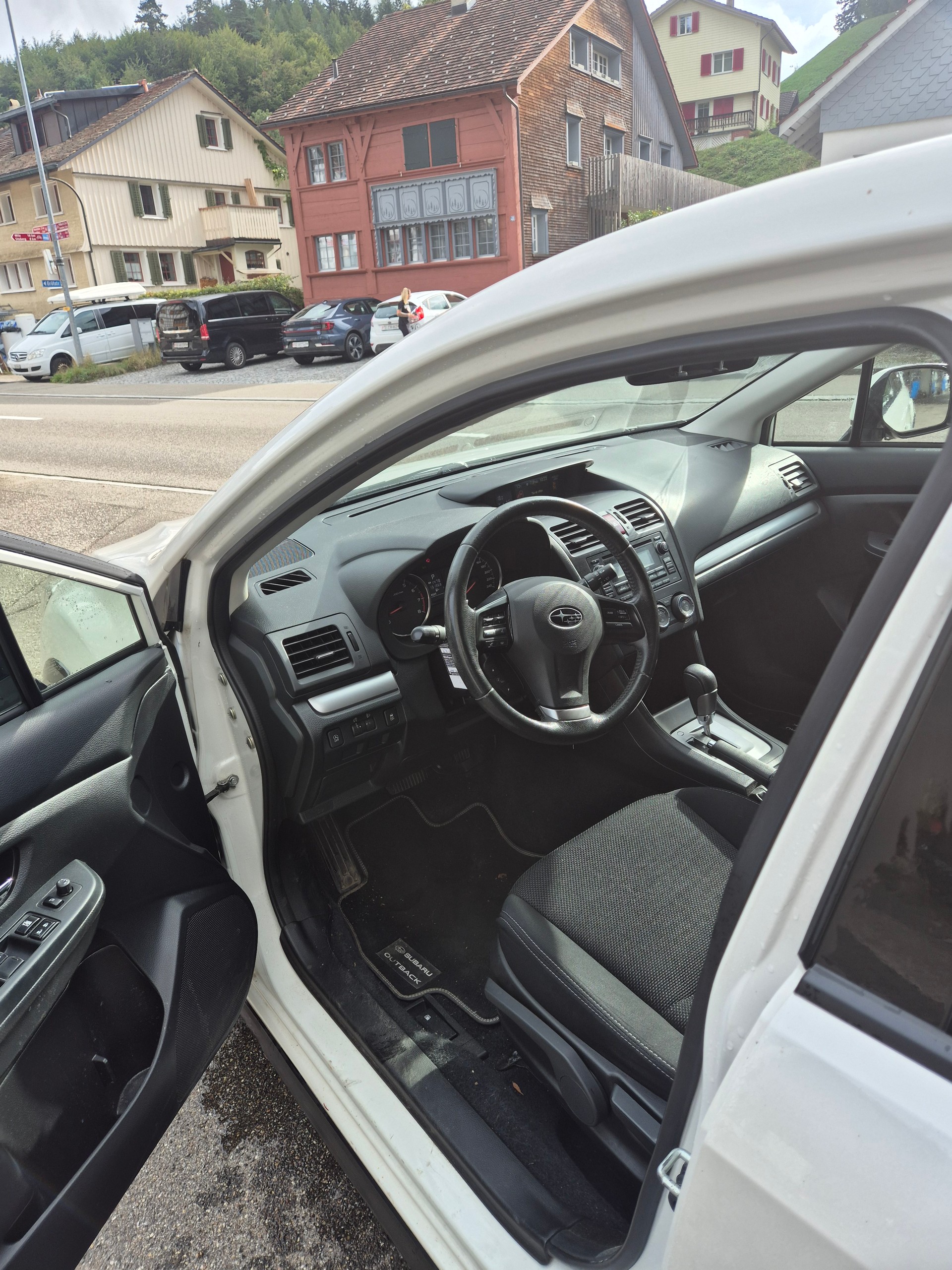 SUBARU XV 2.0 Swiss Two AWD CVT-image-6