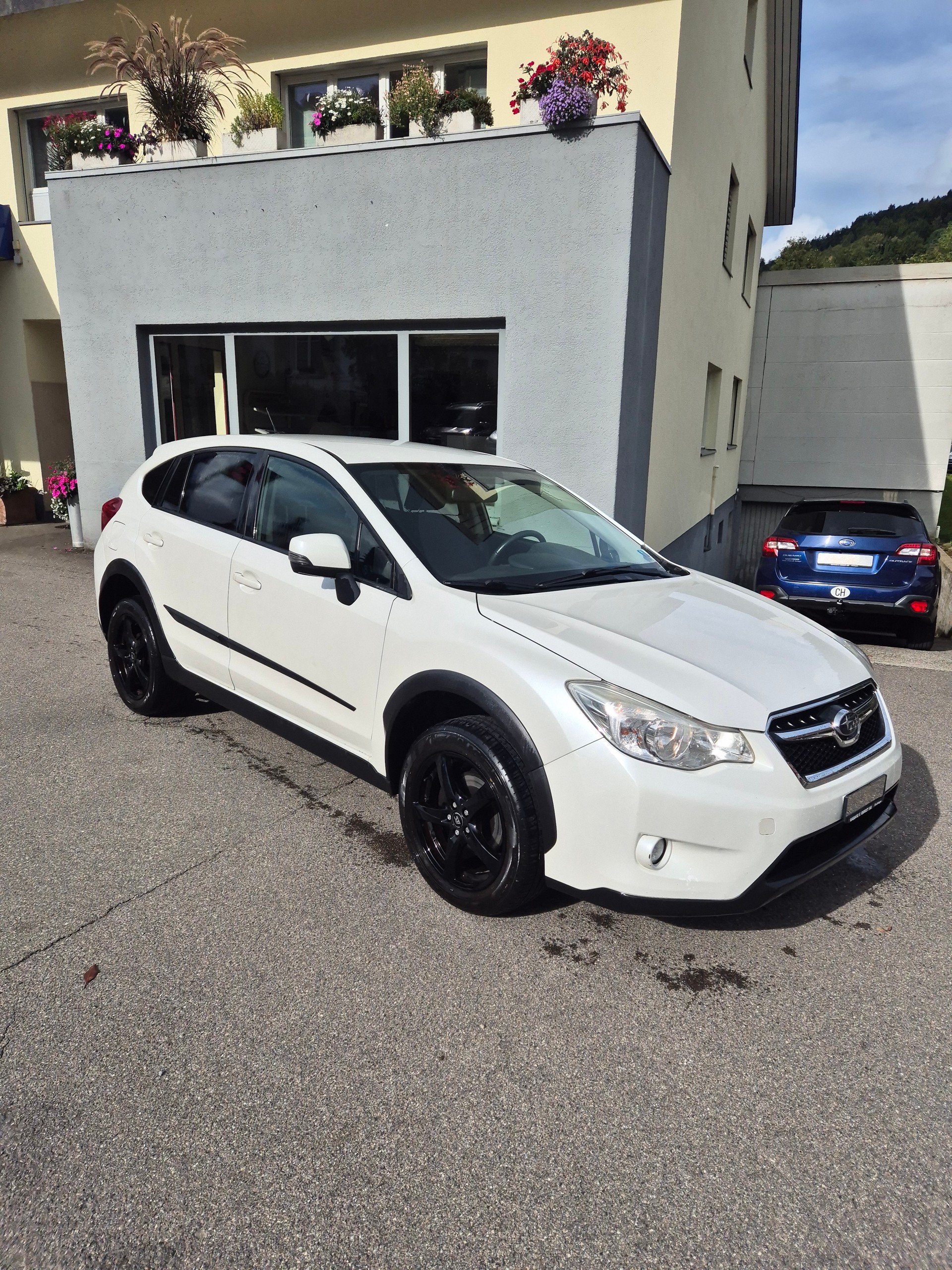 SUBARU XV 2.0 Swiss Two AWD CVT-image-2
