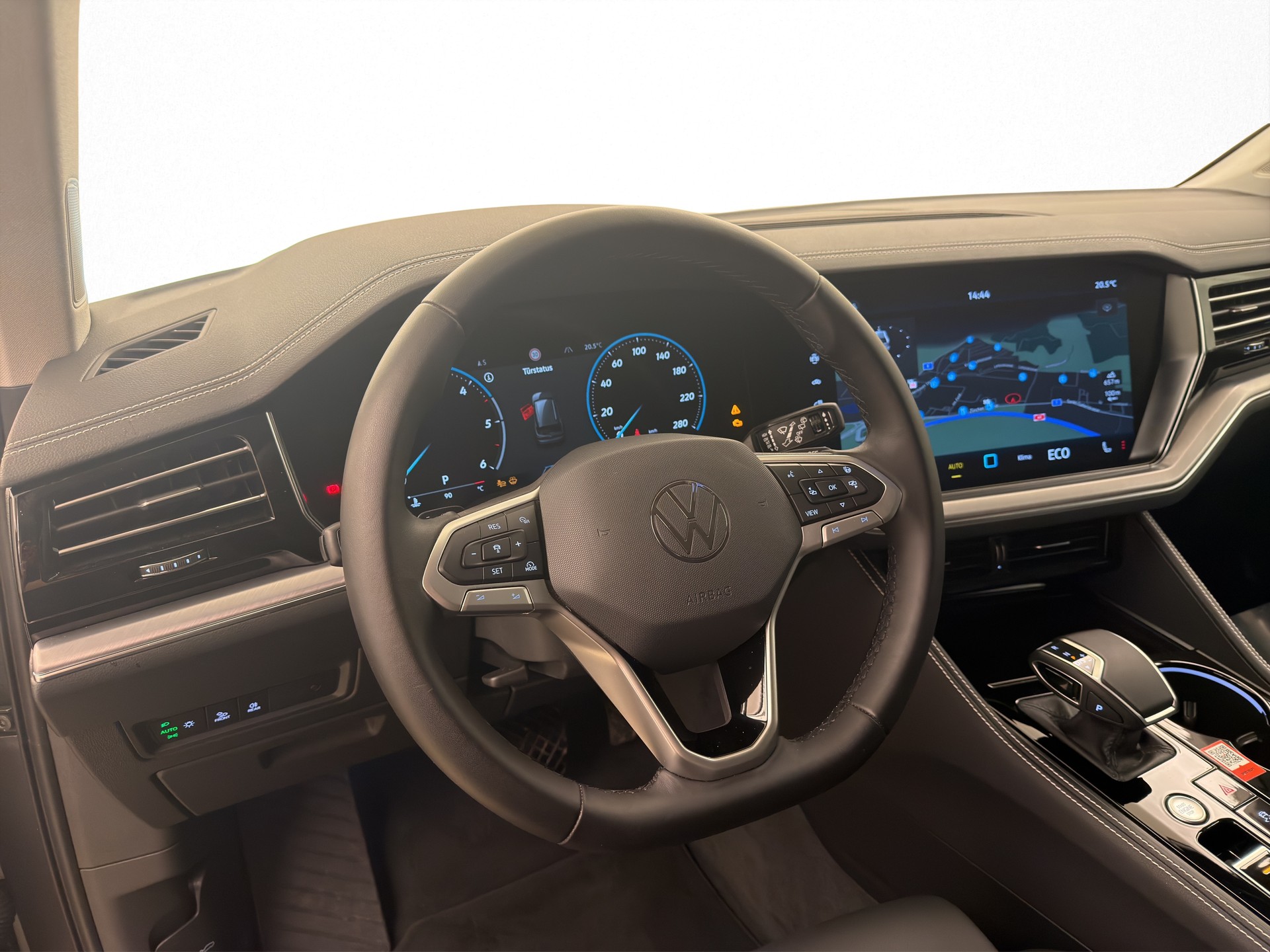 VW Touareg 3.0 V6 TDI-image-19