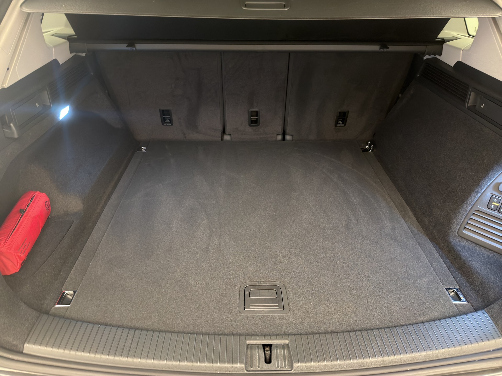 VW Touareg 3.0 V6 TDI-image-18