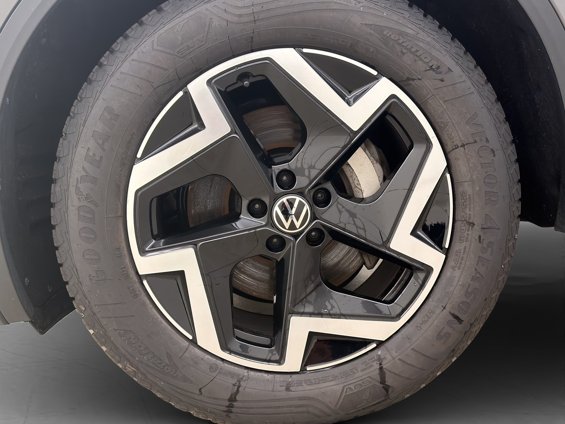 VW Touareg 3.0 V6 TDI-image-8