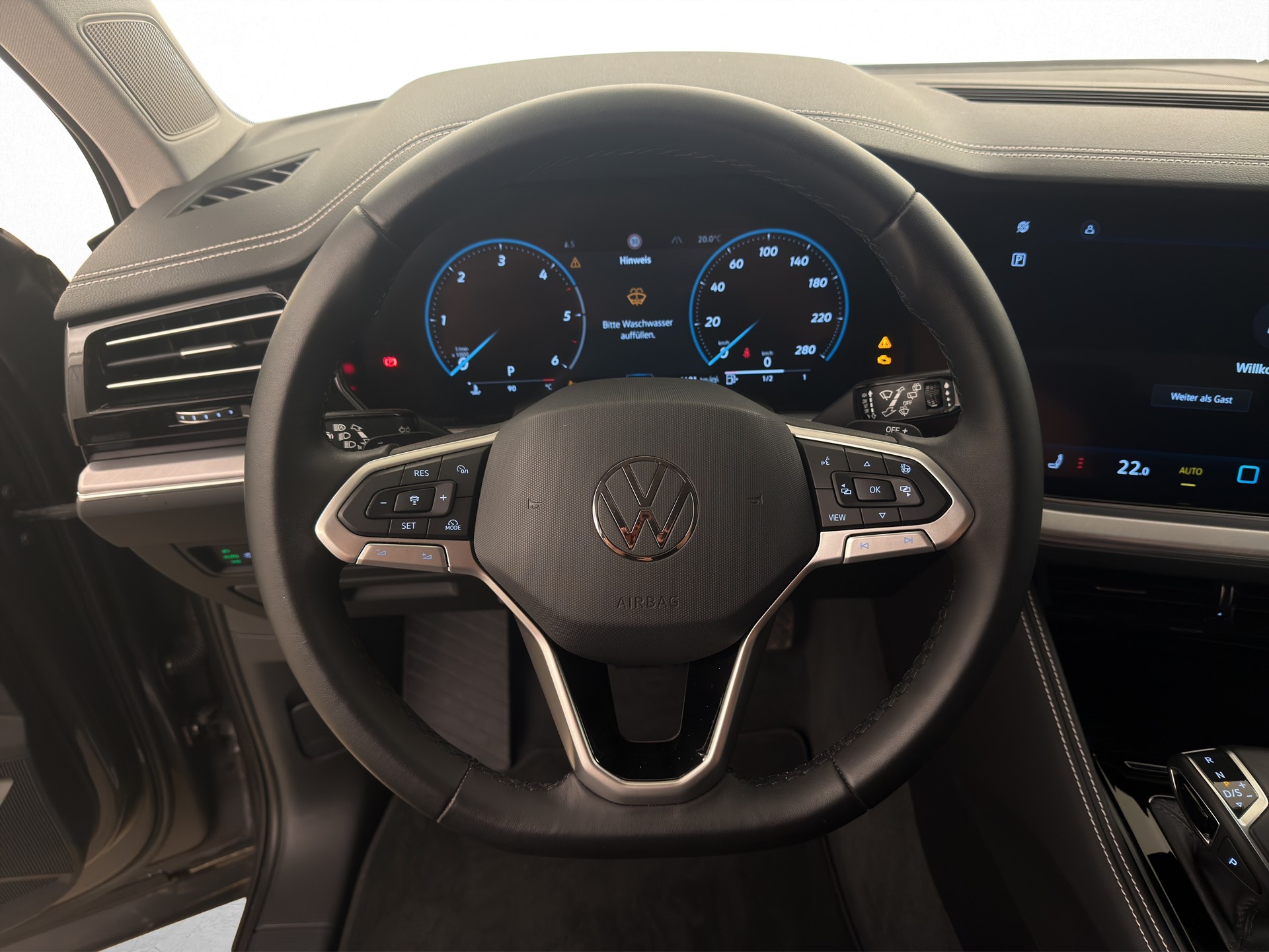 VW Touareg 3.0 V6 TDI-image-11