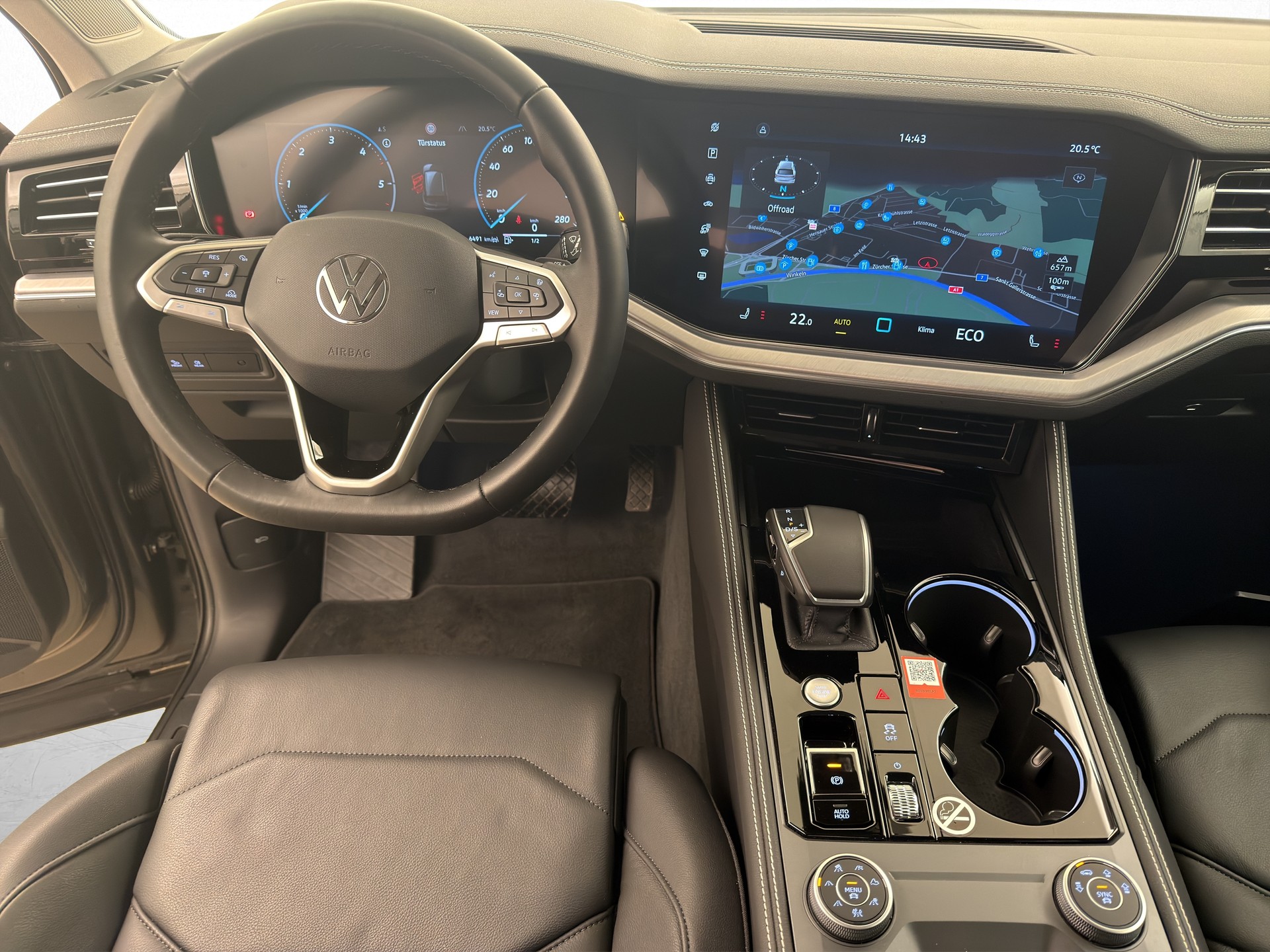 VW Touareg 3.0 V6 TDI-image-14