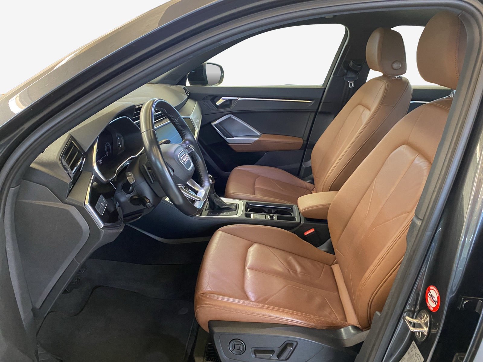 AUDI Q3 45 TFSI S line quattro S-tronic-image-7