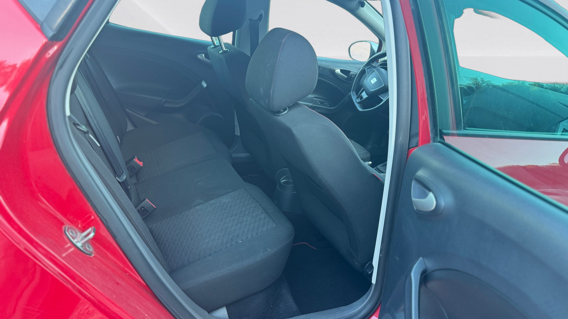 SEAT Ibiza 2.0 TDI FR-image-10