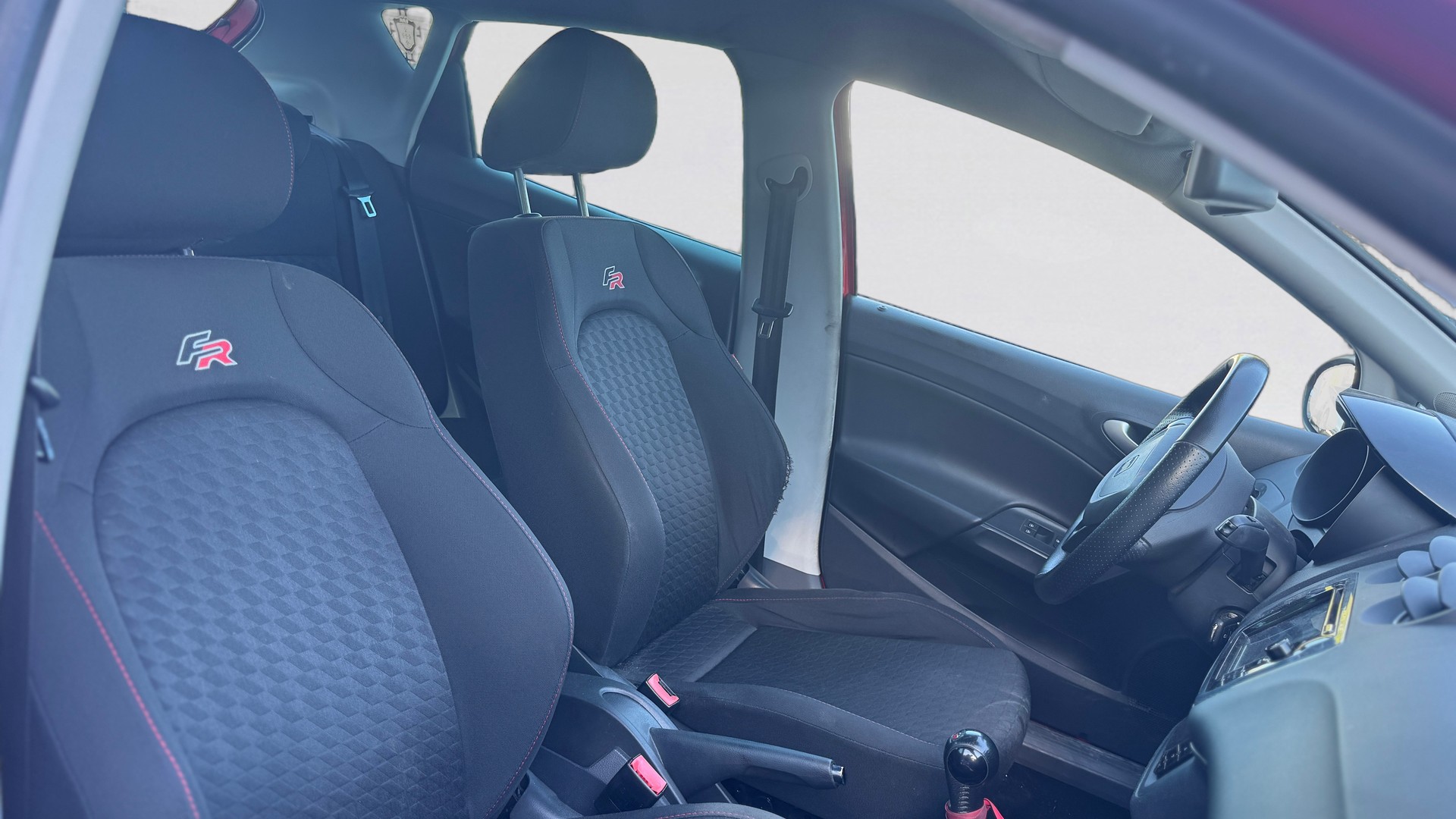 SEAT Ibiza 2.0 TDI FR-image-13