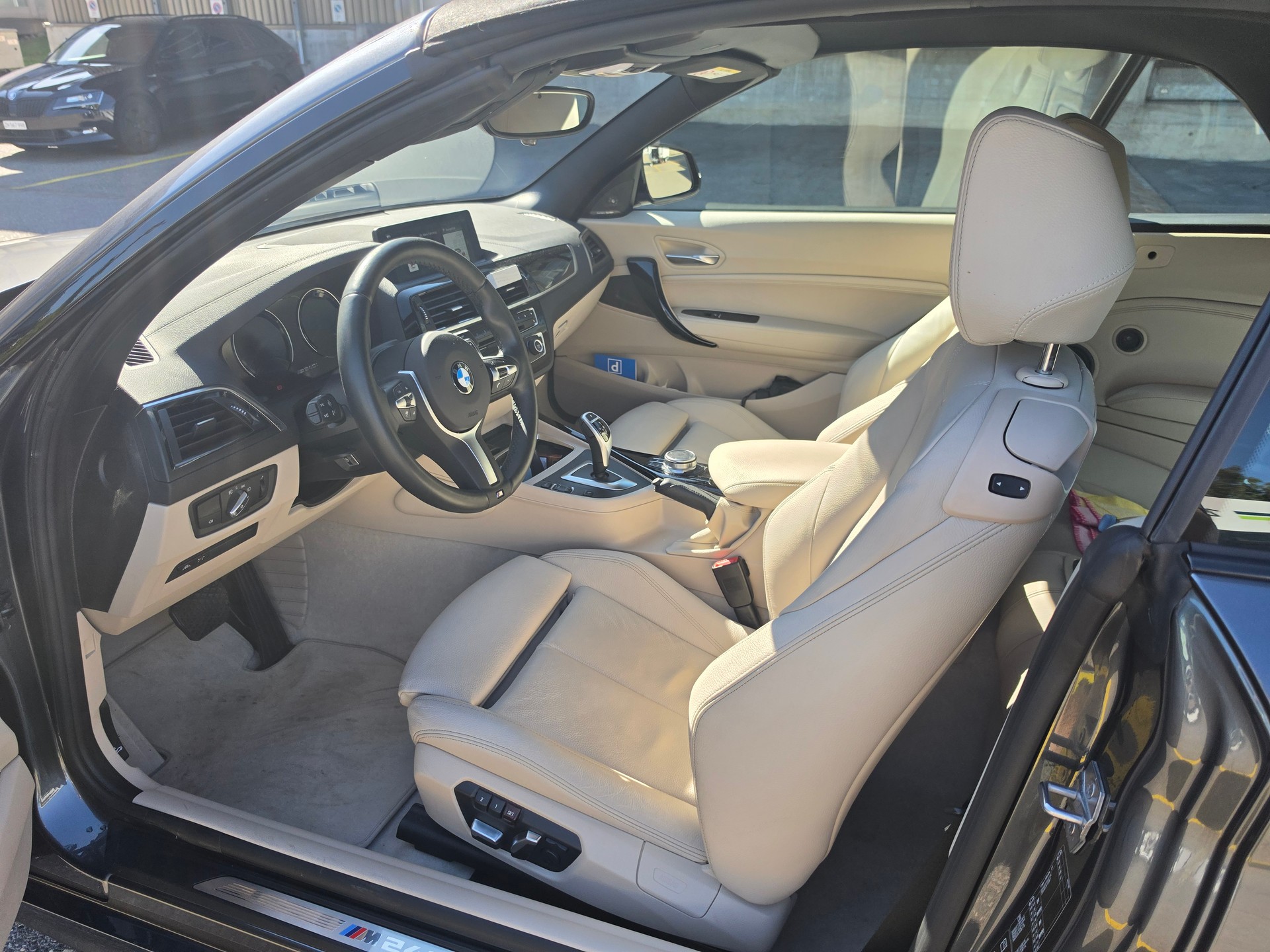 BMW M240i xDrive SAG-image-5
