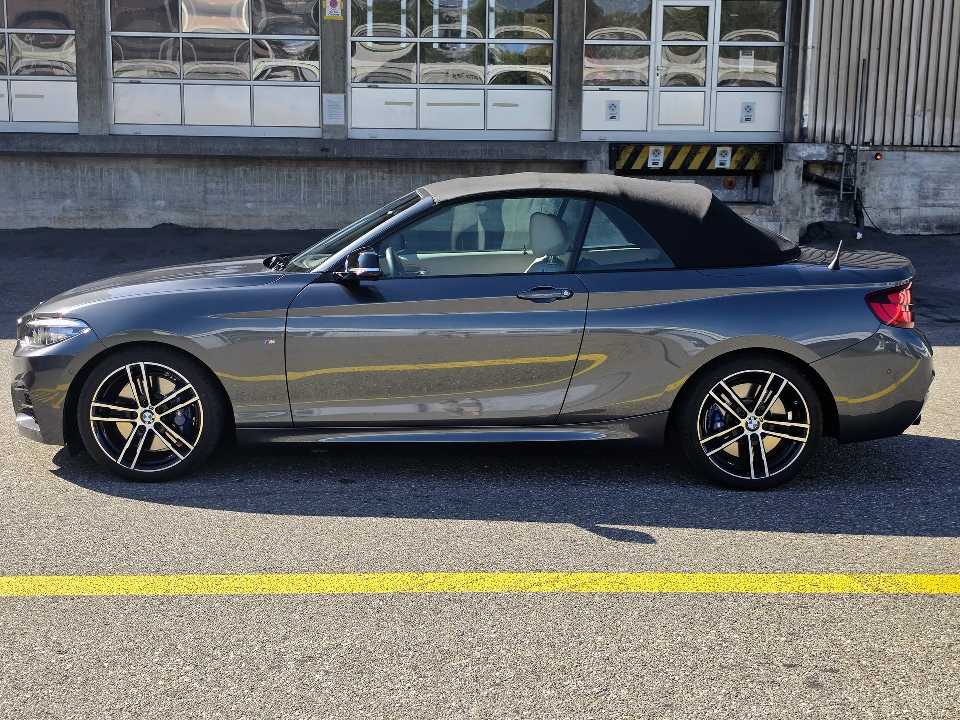 BMW M240i xDrive SAG-image-4