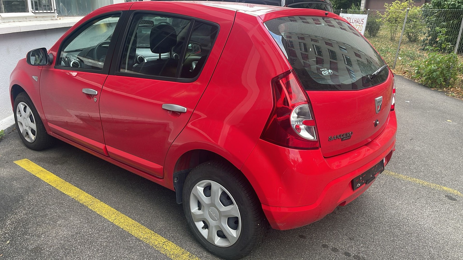 DACIA Sandero 1.6 Lauréate-image-3