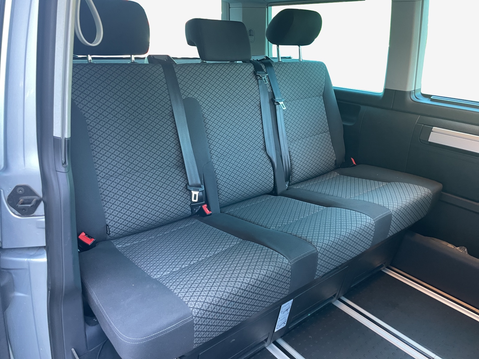 VW T6.1 California 2.0 TDI Beach Liberty 4Motion DSG-image-11