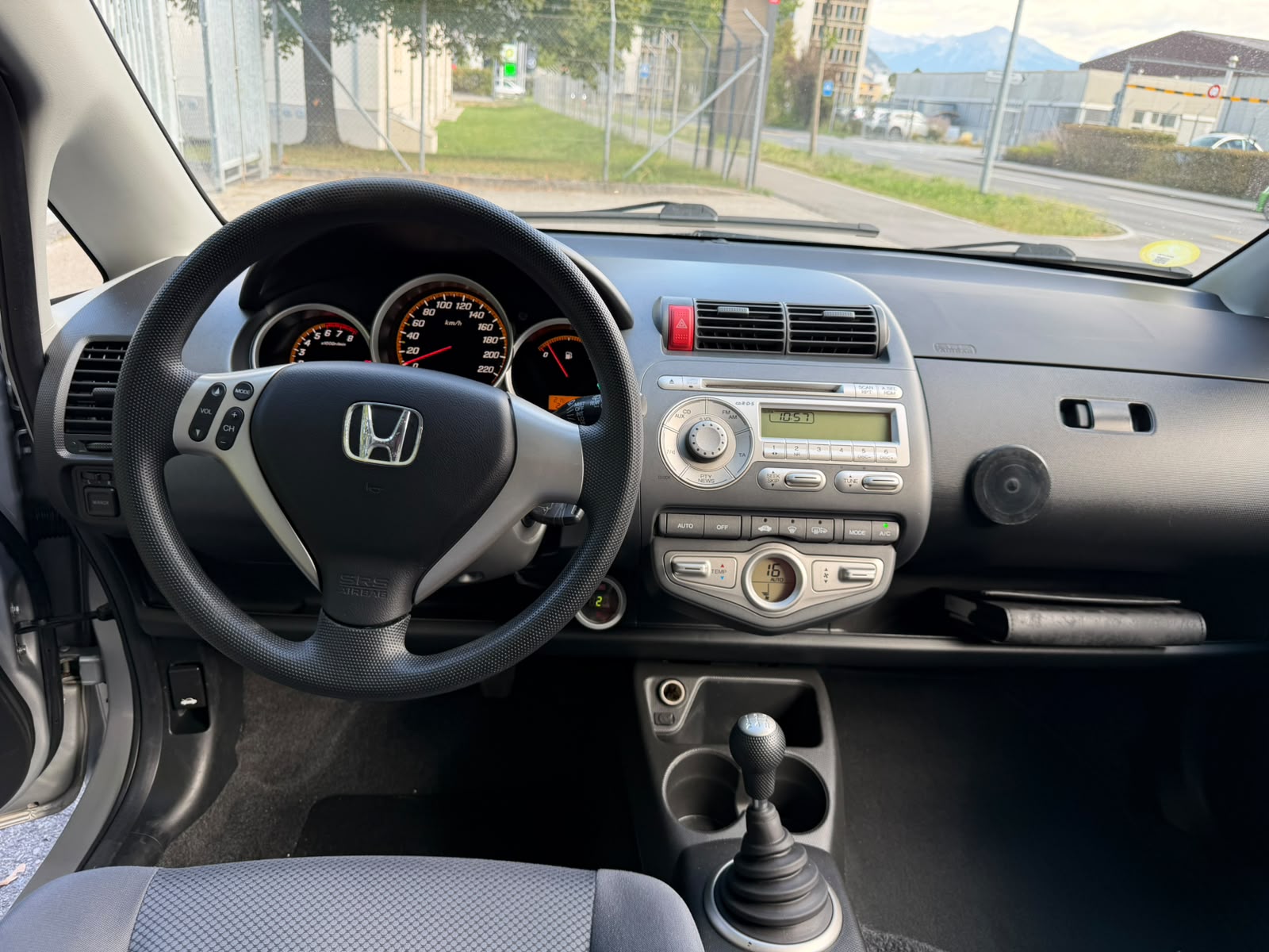 HONDA Jazz 1.4i ES-image-9