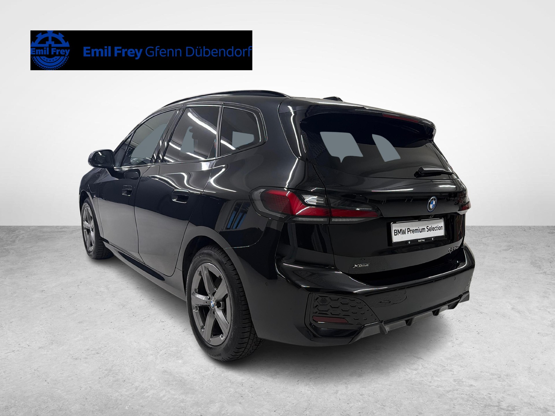 BMW 225e xDrive Active Tourer-image-7