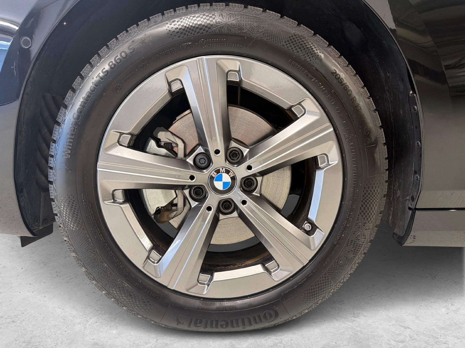 BMW 225e xDrive Active Tourer-image-10