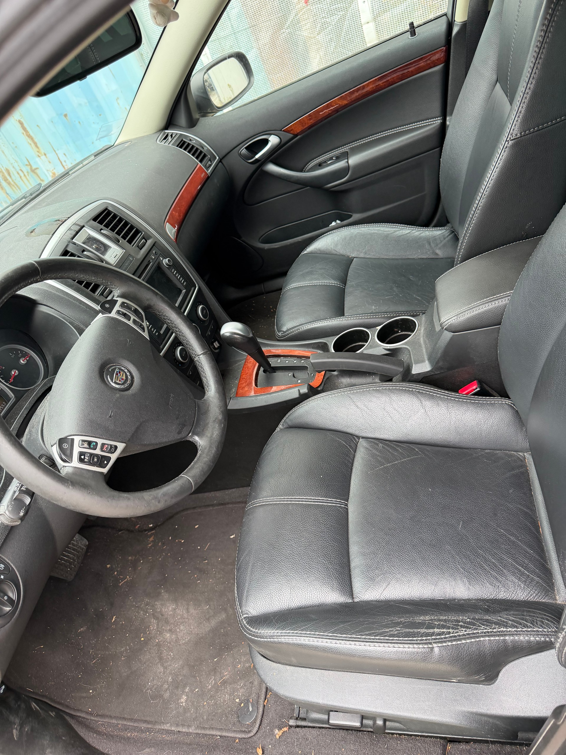 CADILLAC BLS-image-12
