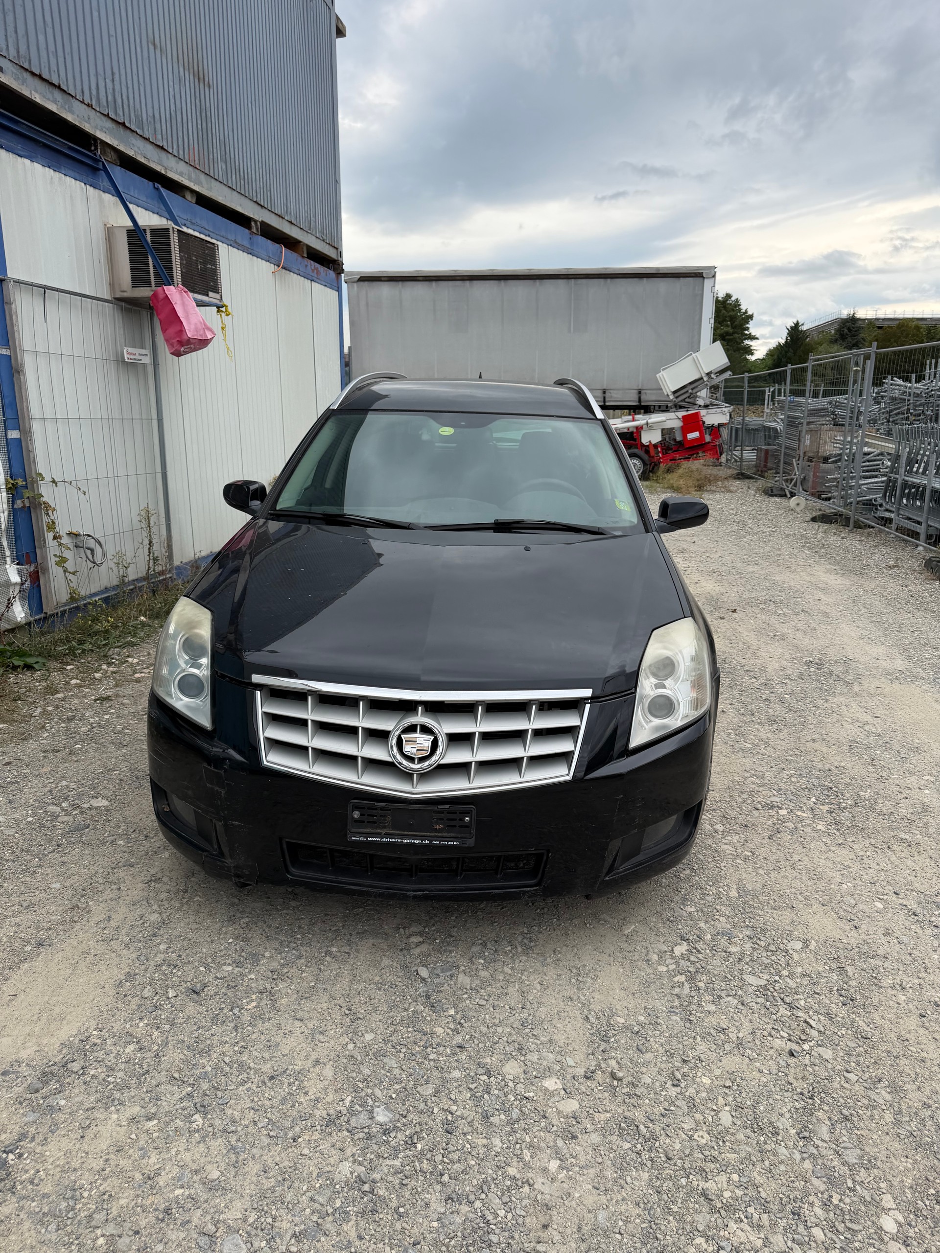 CADILLAC BLS-image-13