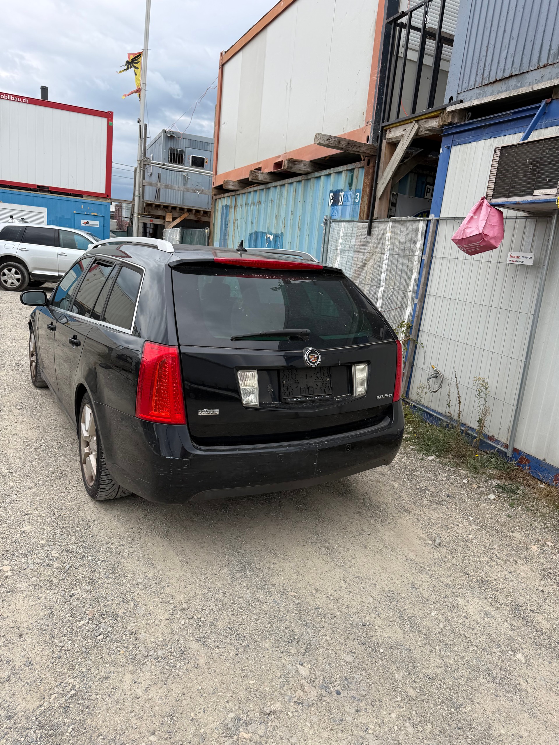 CADILLAC BLS-image-6