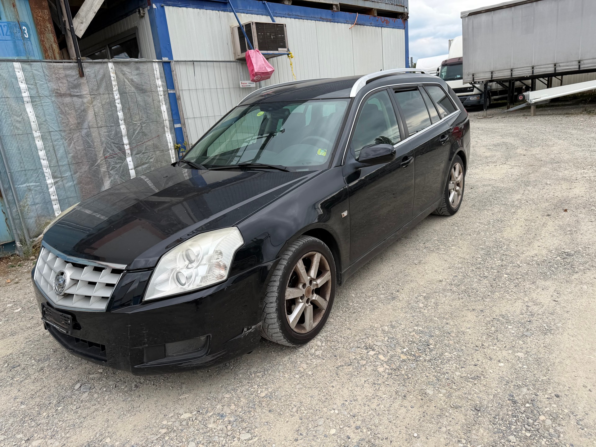 CADILLAC BLS-image-4