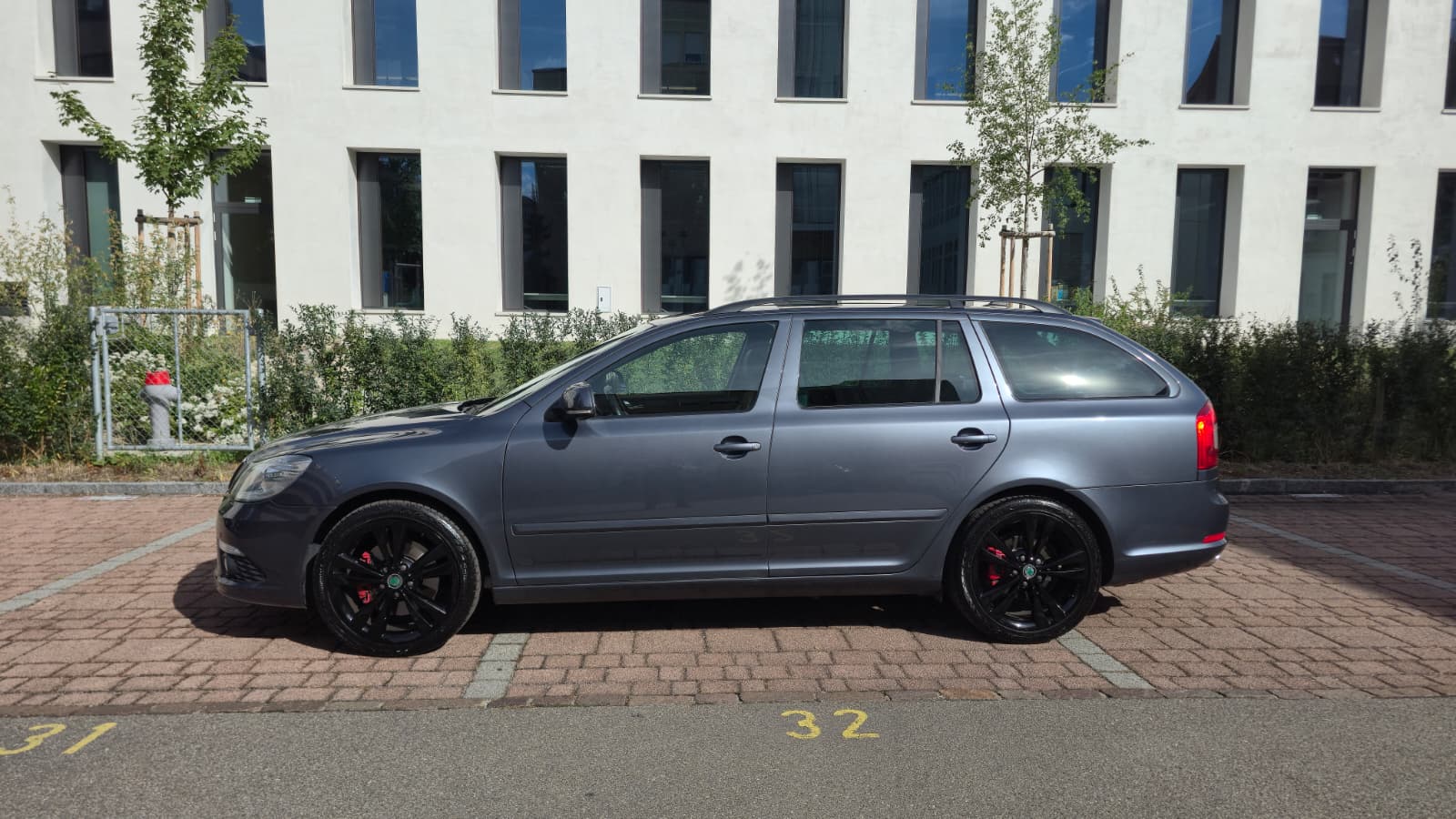 SKODA Octavia Combi 2.0 TSI RS| Frisch ab MFK und Service| Aus Erste Hand| Navi| Anhängerkupplung| Service gepflegt-image-4