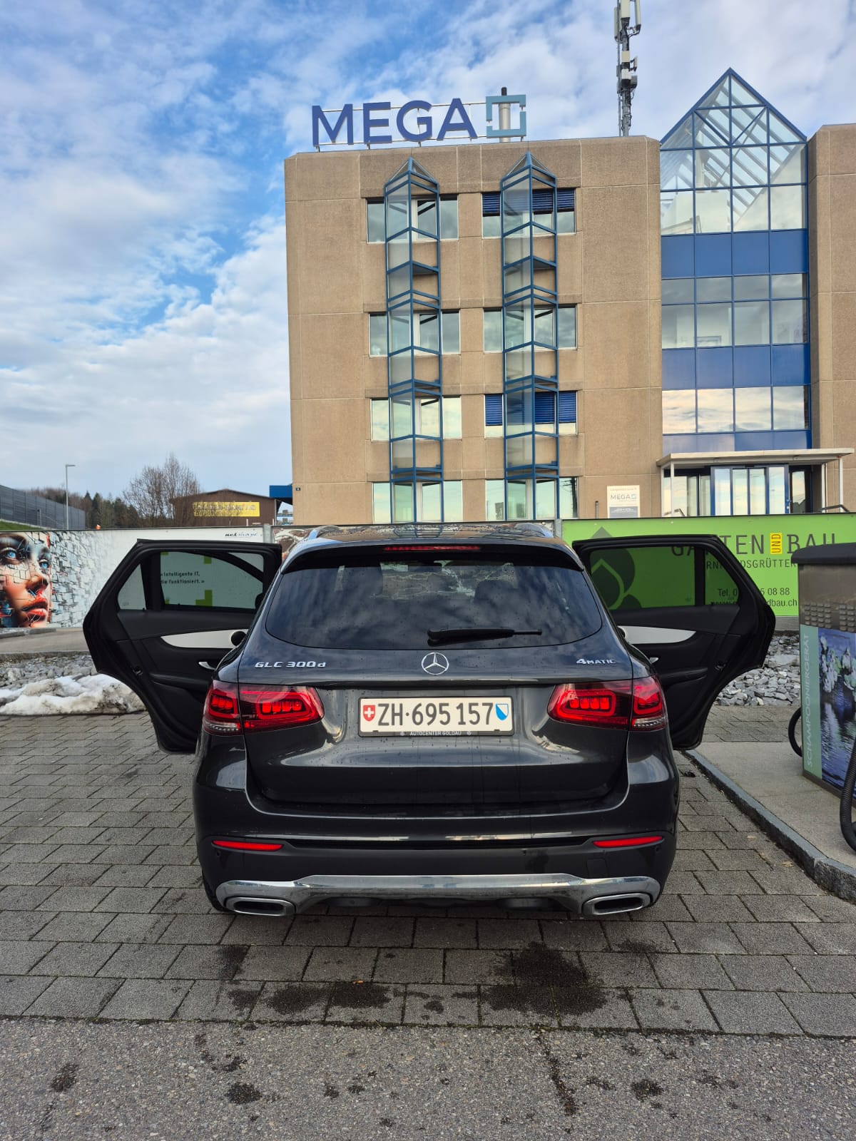 MERCEDES-BENZ GLC 300 d 4m-image-7