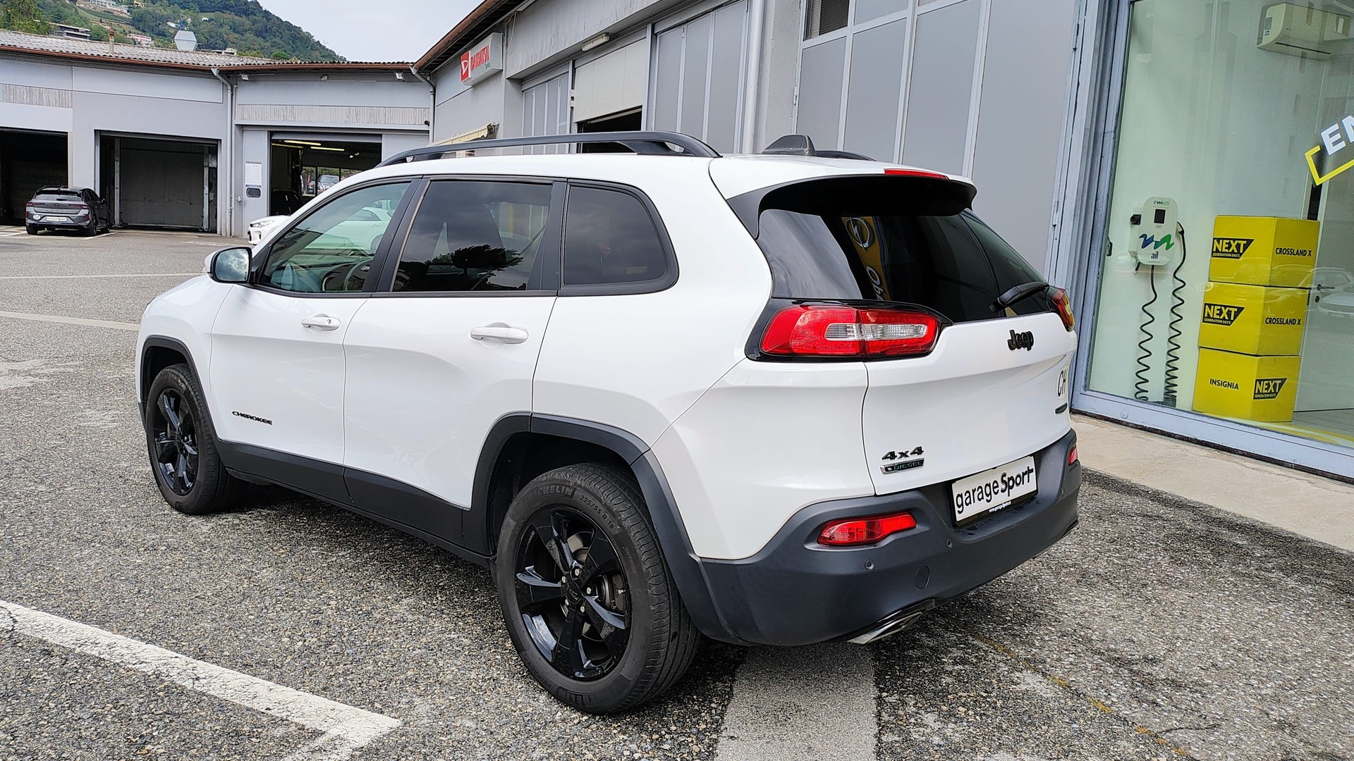 JEEP Cherokee 2.2TD Night Eagle AWD 9ATX AD-image-4
