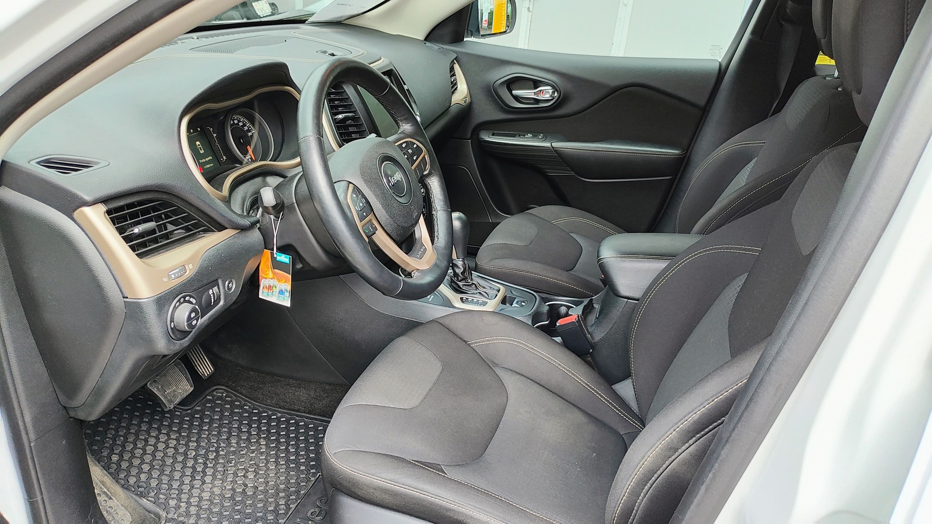 JEEP Cherokee 2.2TD Night Eagle AWD 9ATX AD-image-11