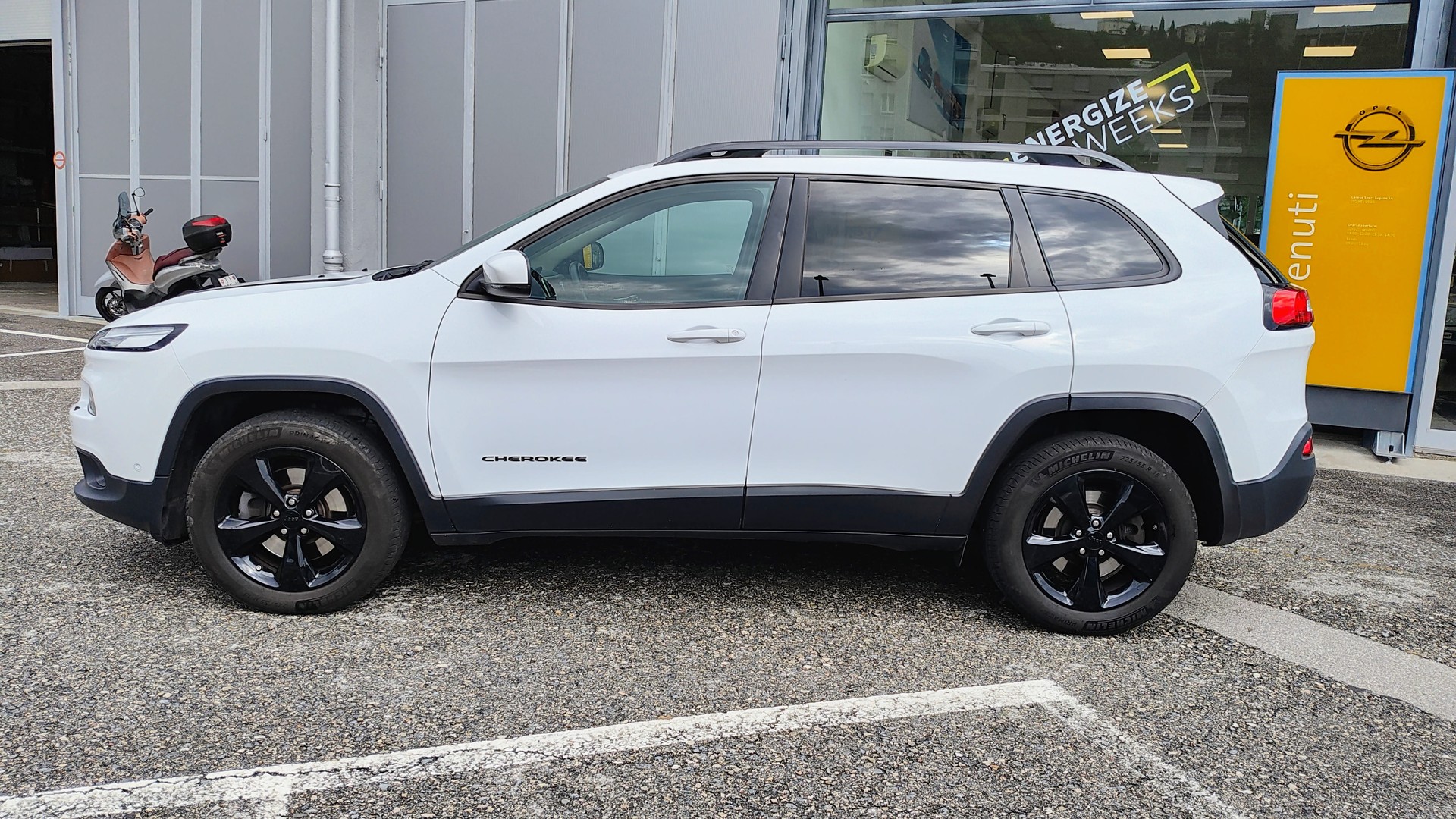 JEEP Cherokee 2.2TD Night Eagle AWD 9ATX AD-image-3