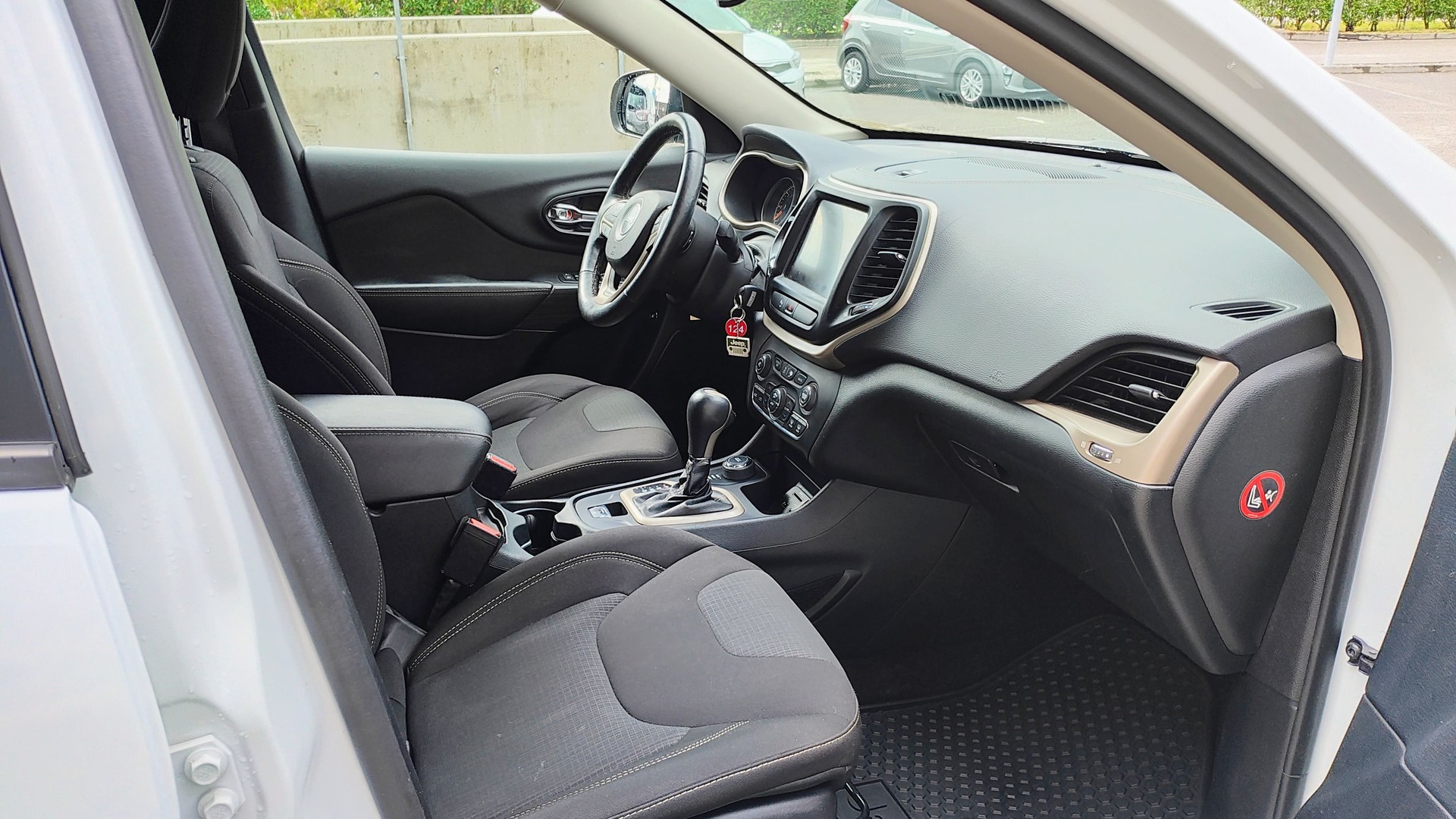 JEEP Cherokee 2.2TD Night Eagle AWD 9ATX AD-image-12