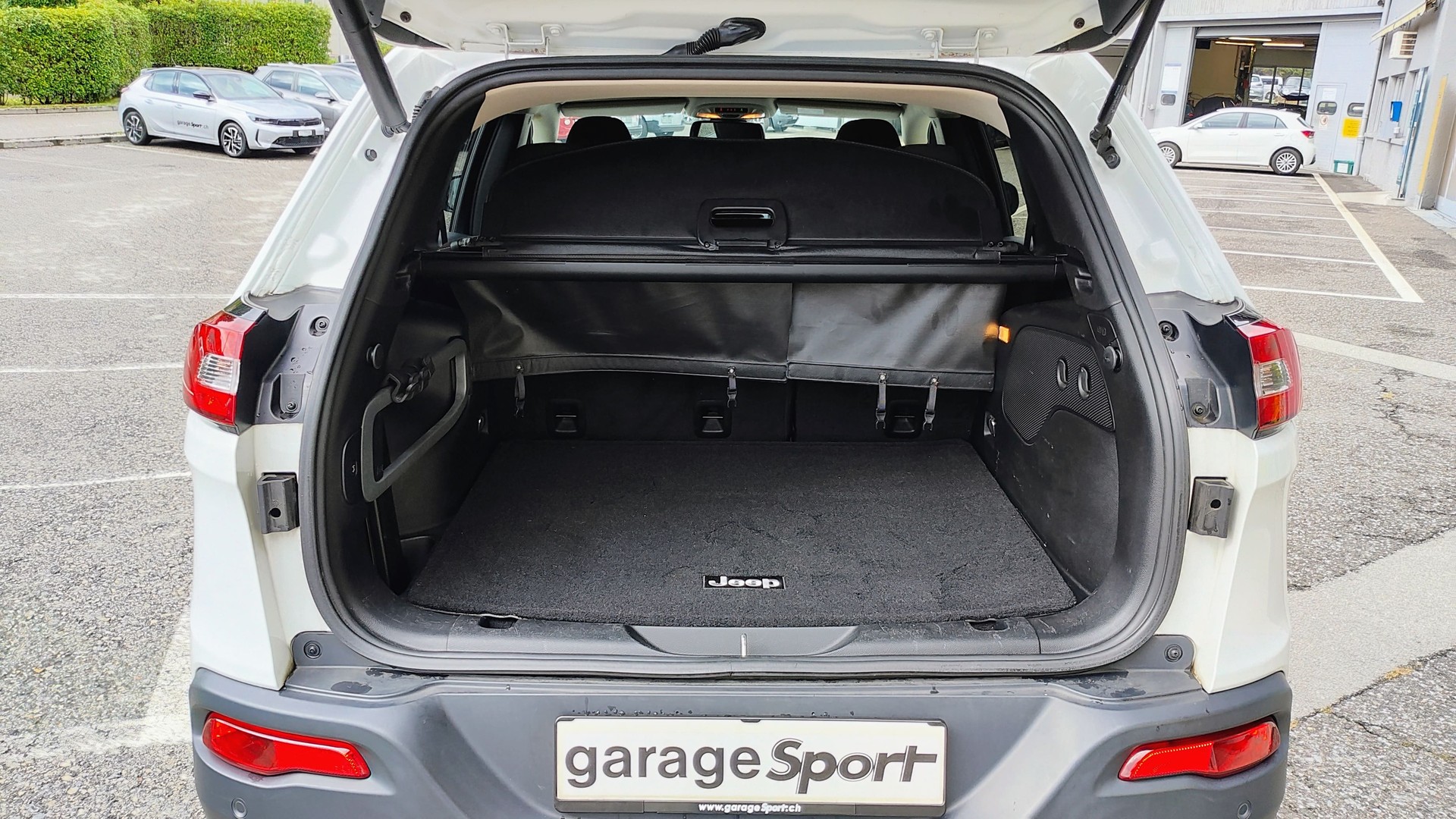 JEEP Cherokee 2.2TD Night Eagle AWD 9ATX AD-image-14