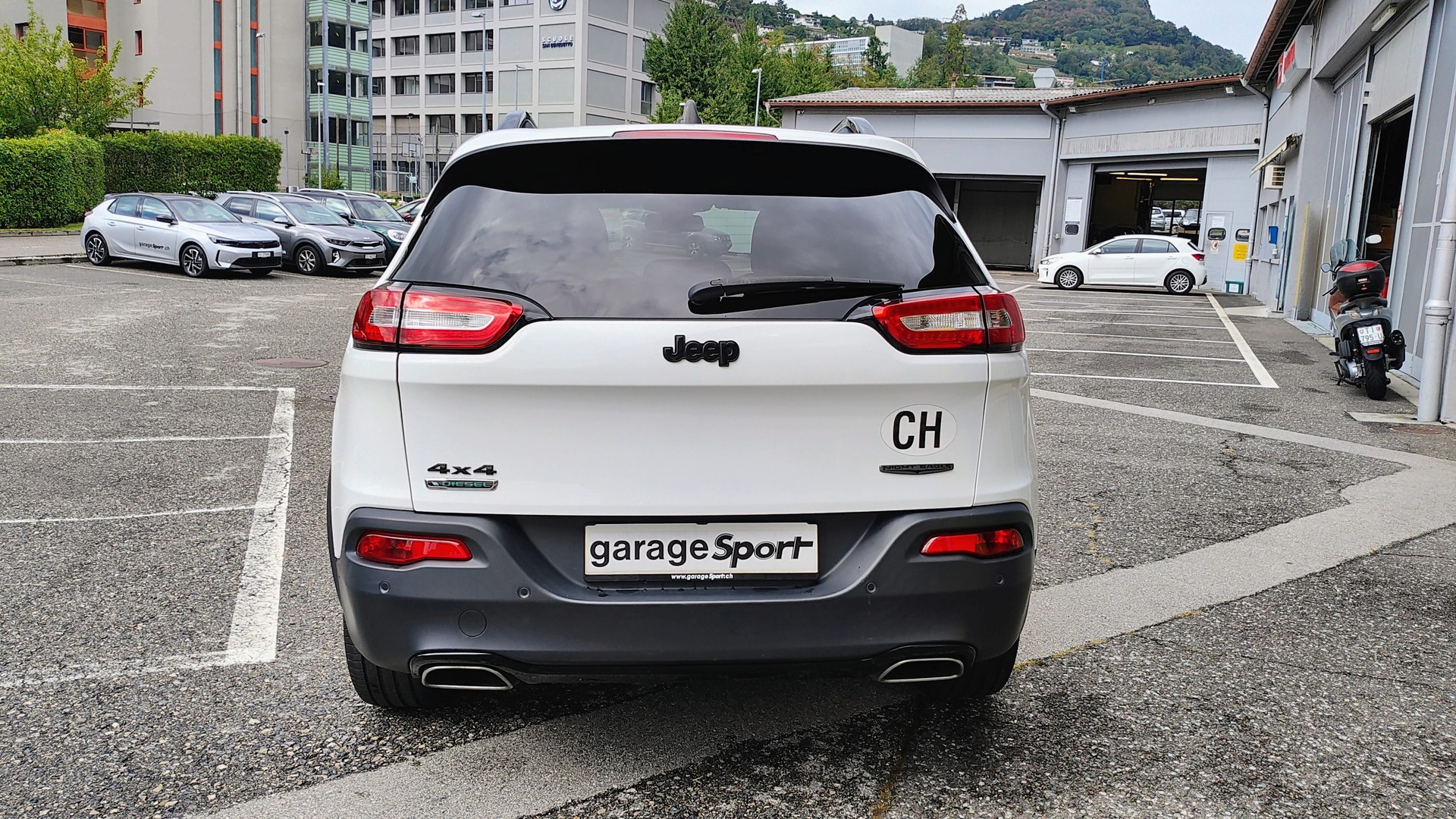 JEEP Cherokee 2.2TD Night Eagle AWD 9ATX AD-image-5