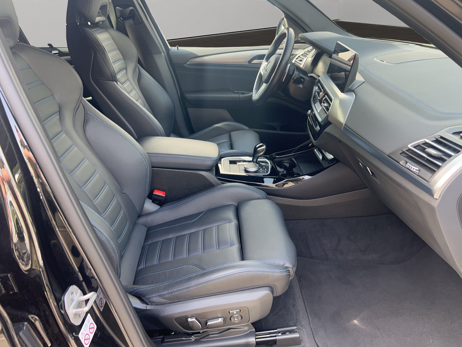 BMW X3 M40i Travel-image-20