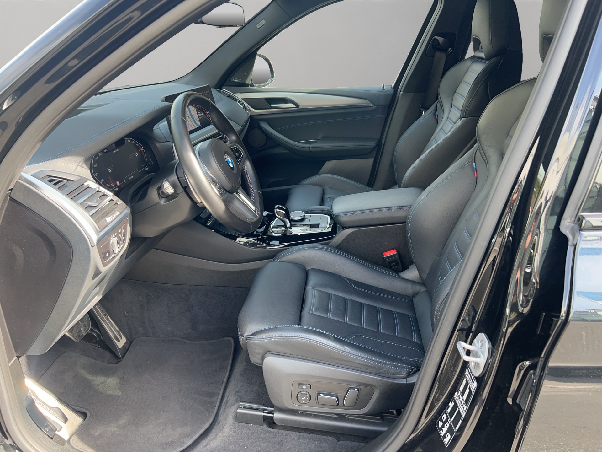 BMW X3 M40i Travel-image-10