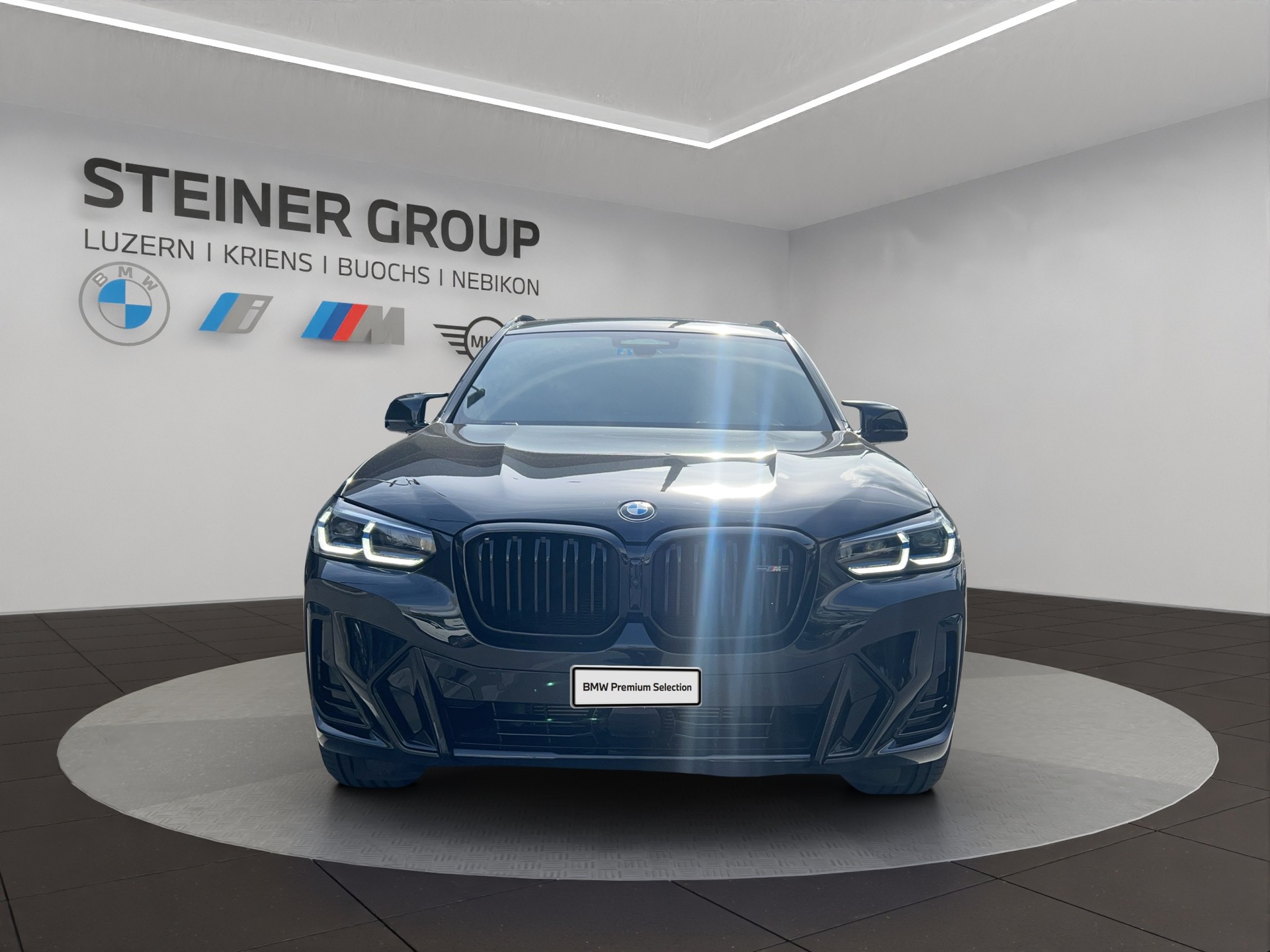 BMW X3 M40i Travel-image-1