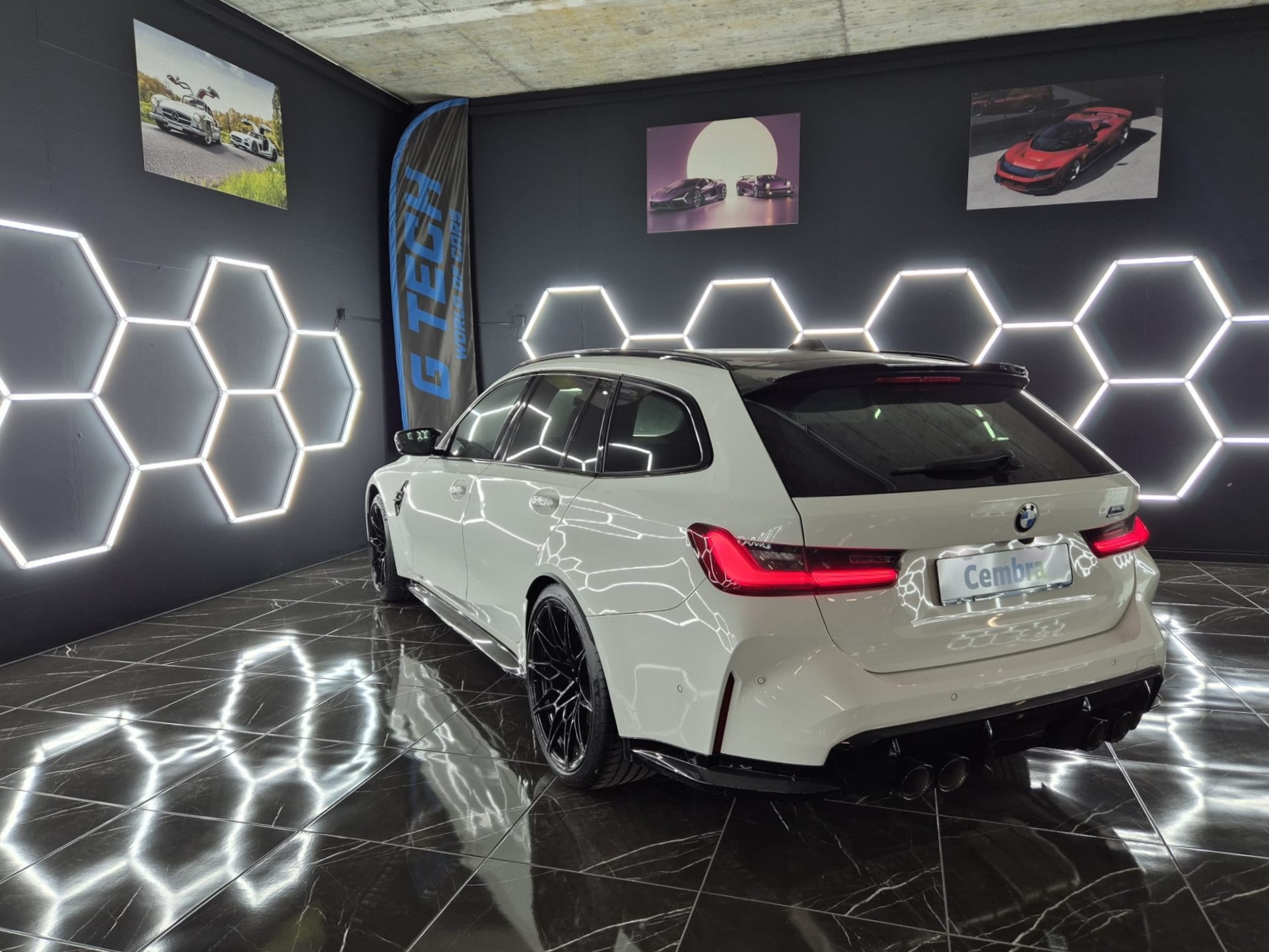 BMW M3 Touring xDrive Competition M-image-11