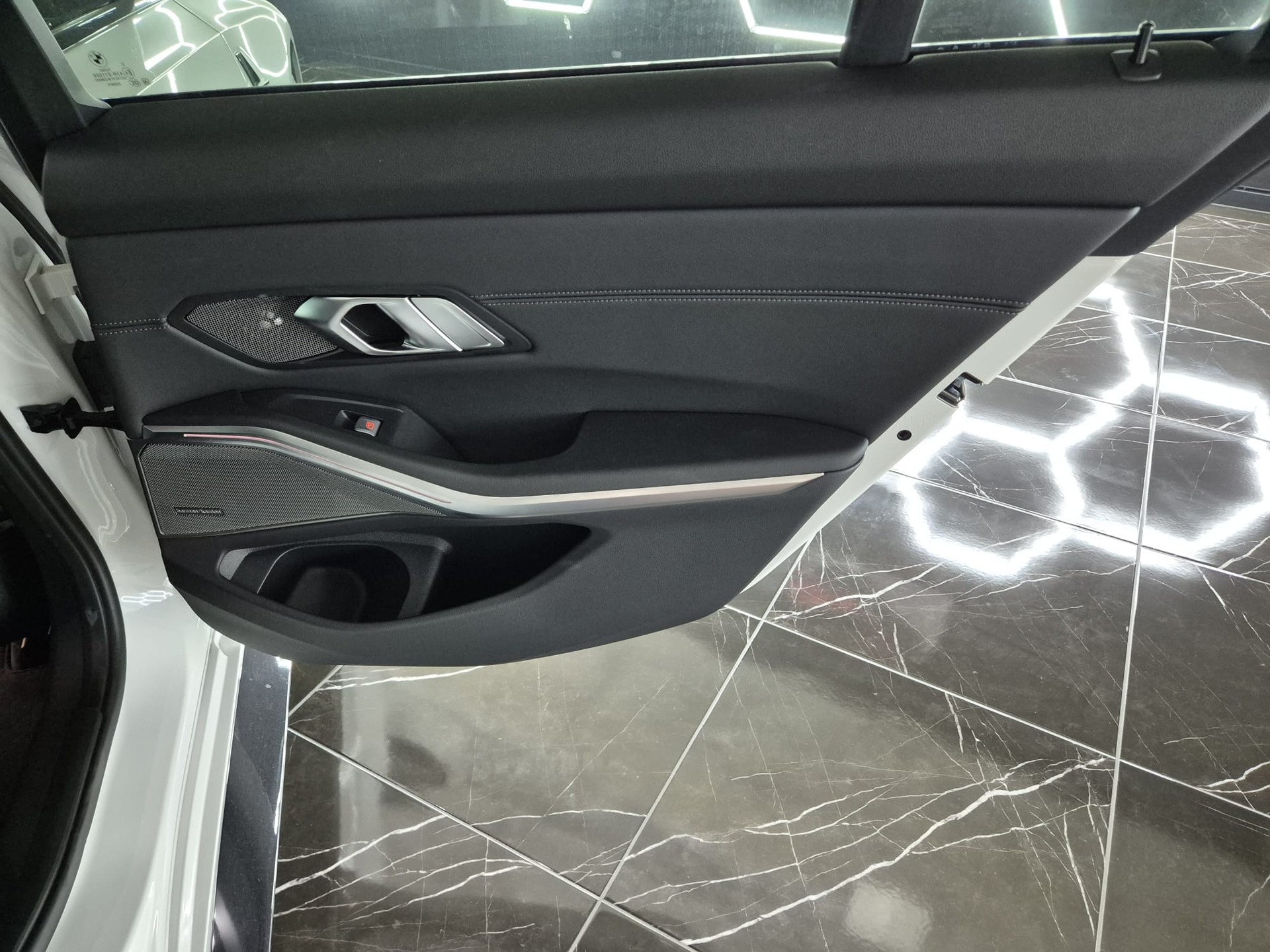 BMW M3 Touring xDrive Competition M-image-22