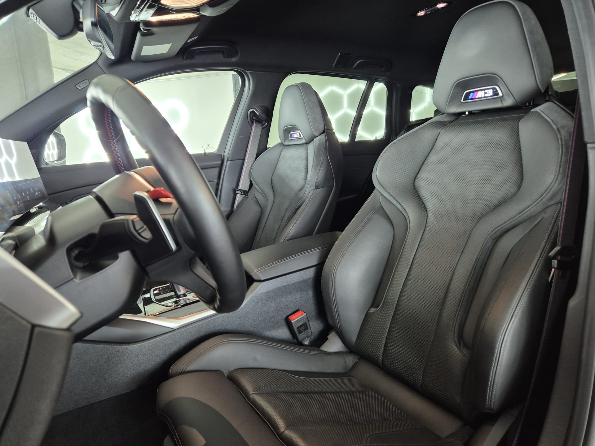 BMW M3 Touring xDrive Competition M-image-14