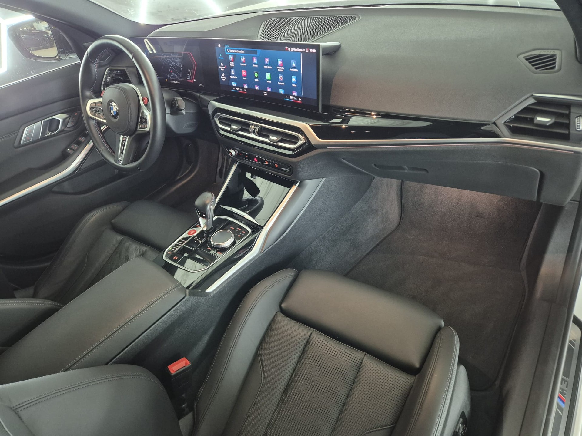BMW M3 Touring xDrive Competition M-image-24