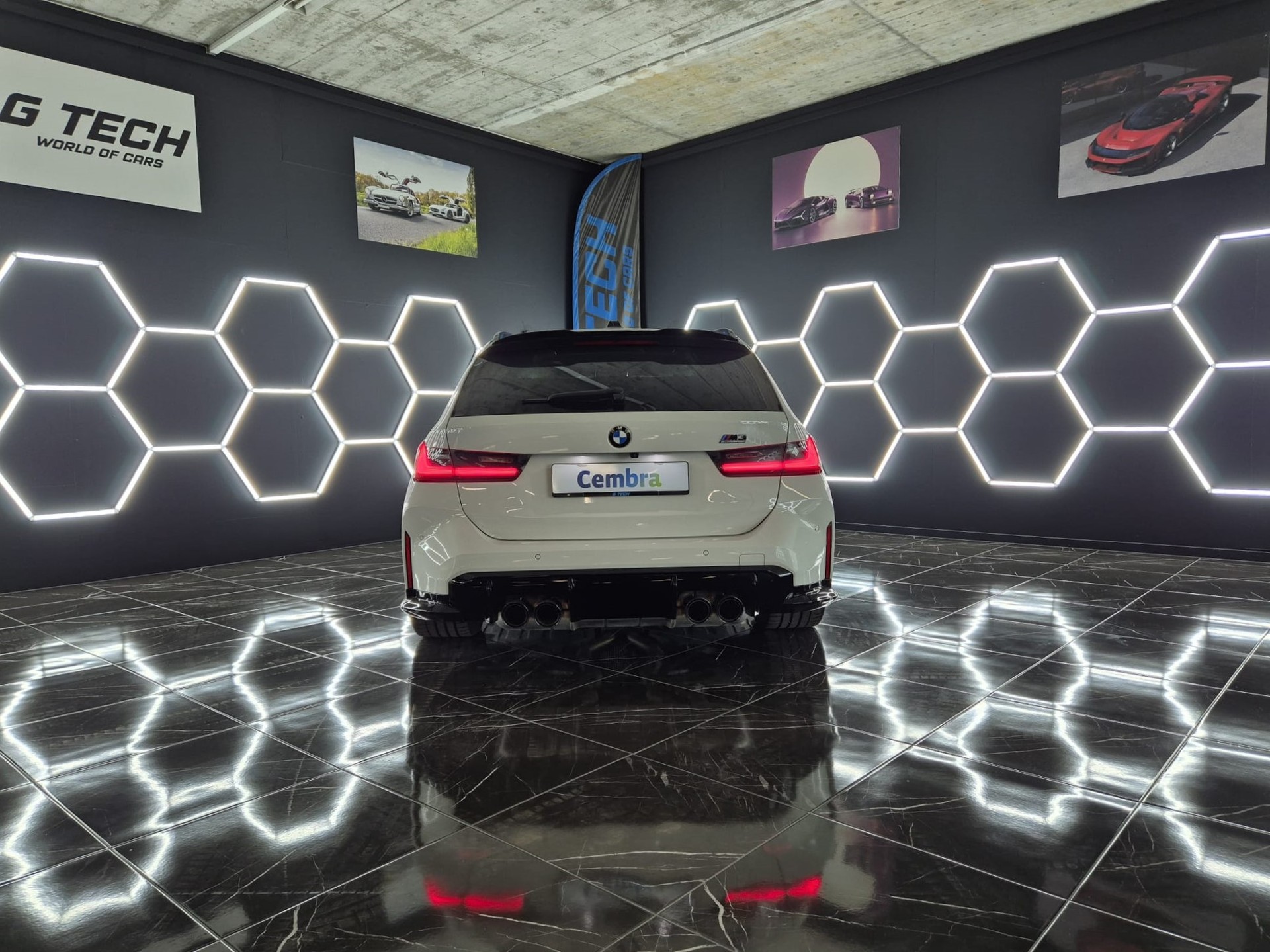 BMW M3 Touring xDrive Competition M-image-10